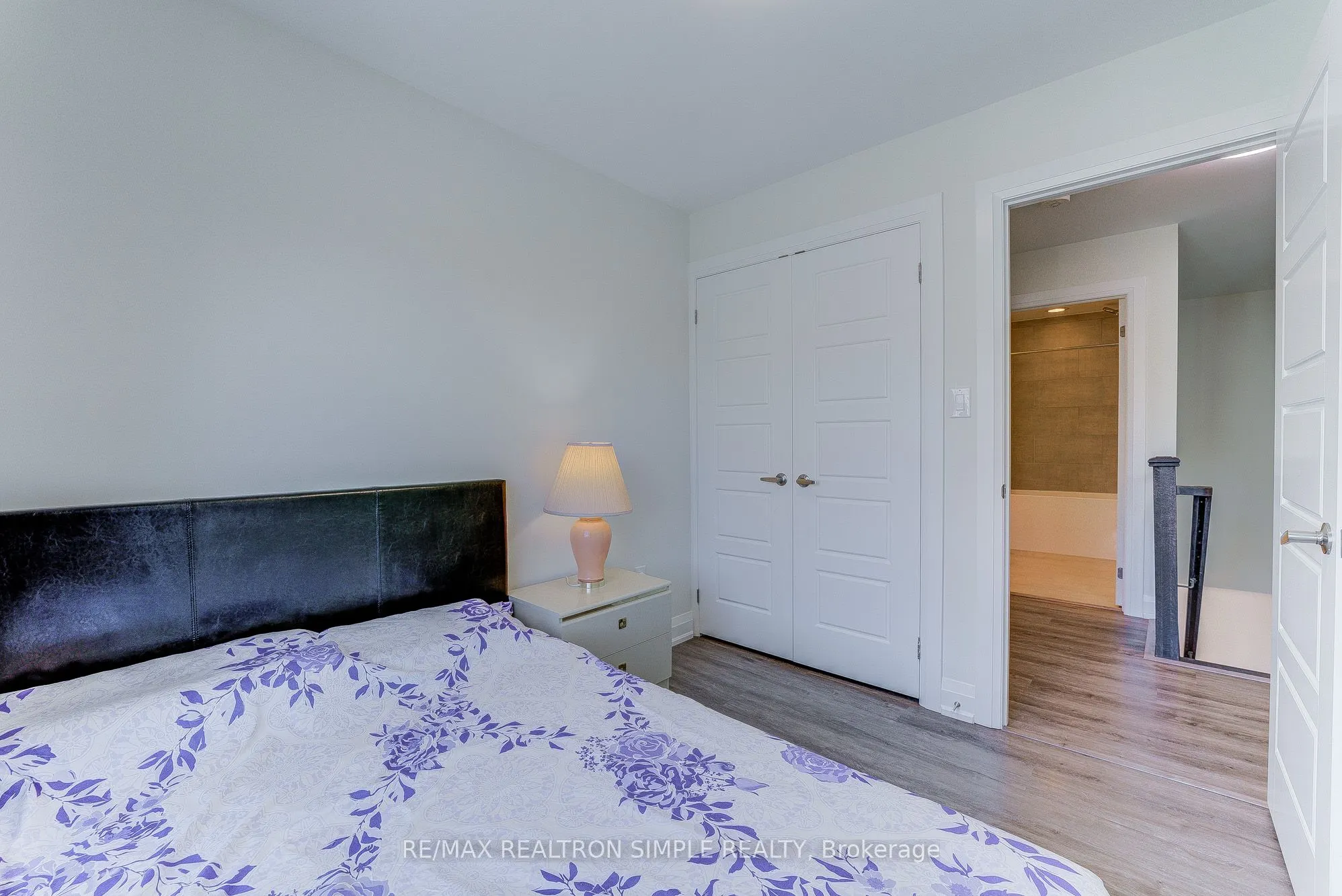 35 Thomas Frisby Jr Crescent