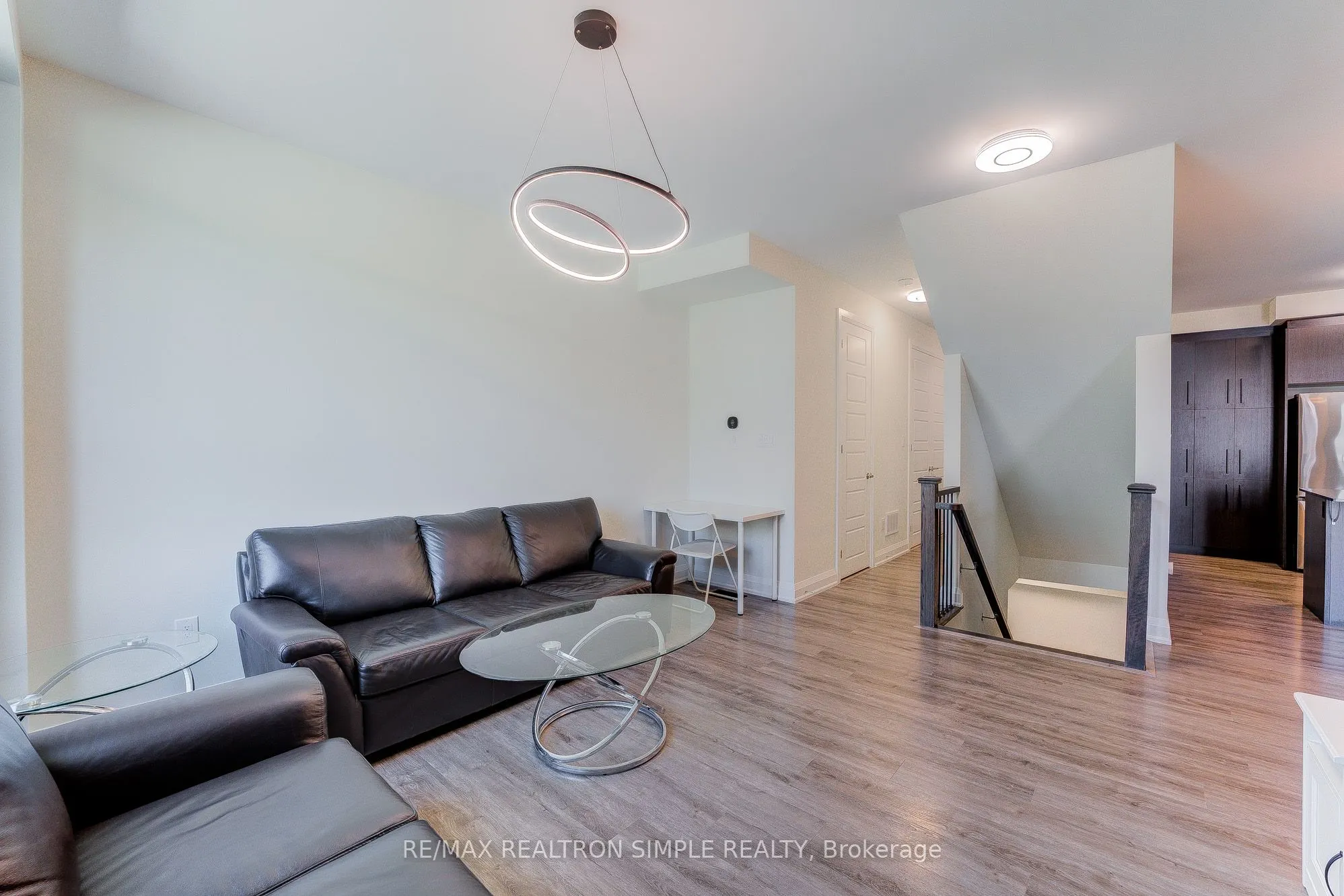 35 Thomas Frisby Jr Crescent