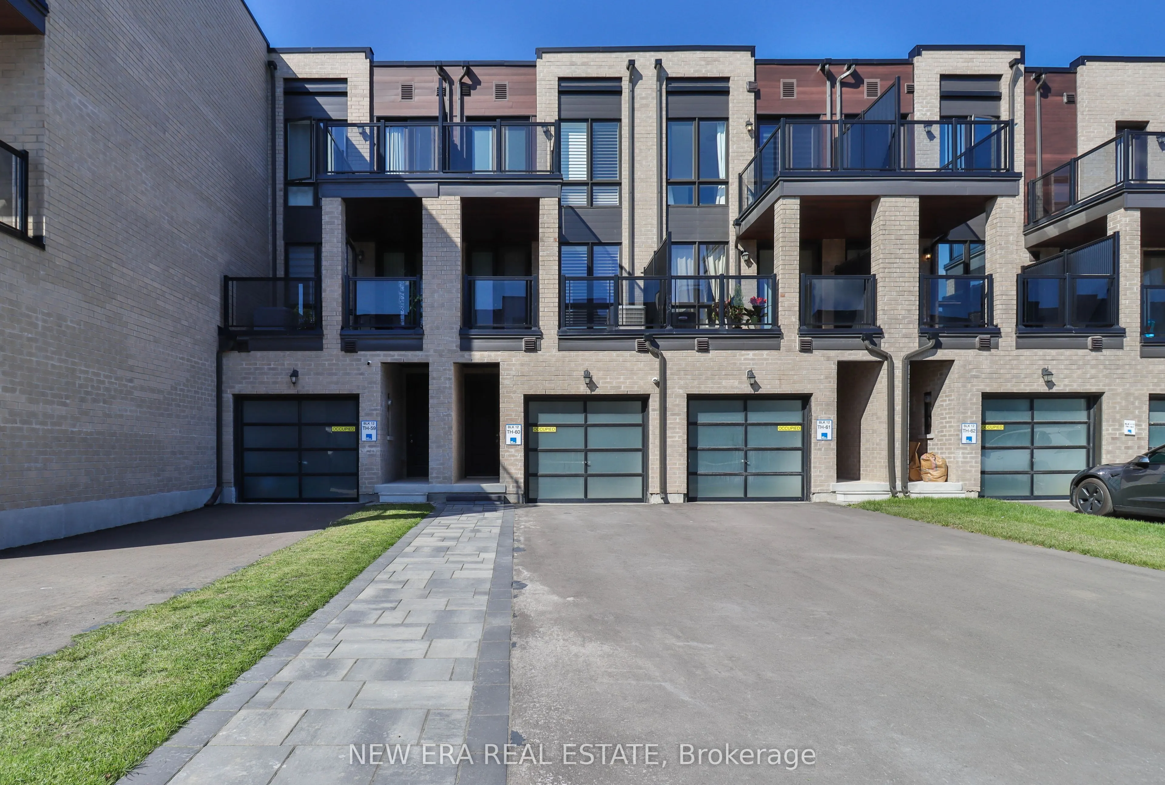 81 Stauffer Crescent