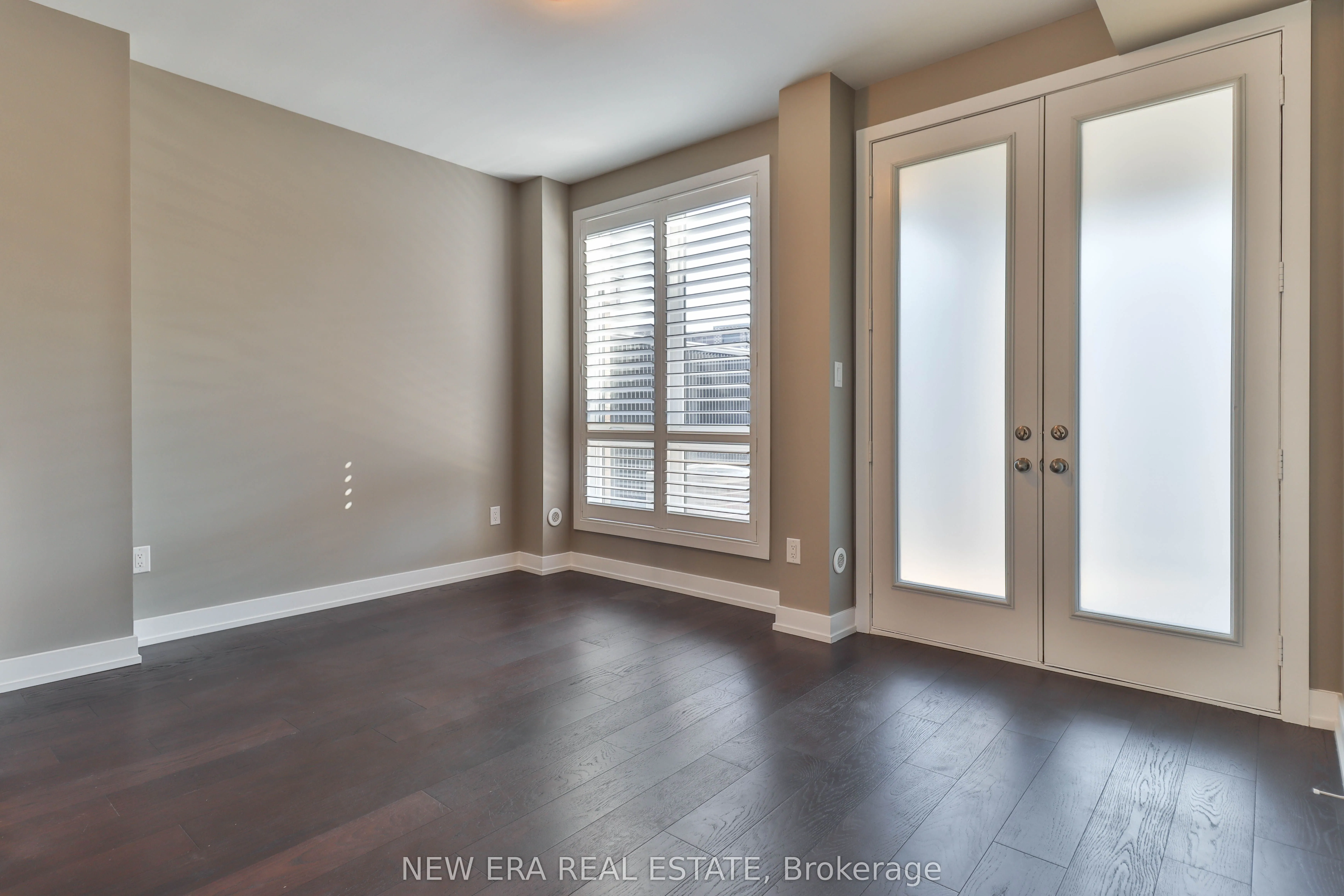 81 Stauffer Crescent
