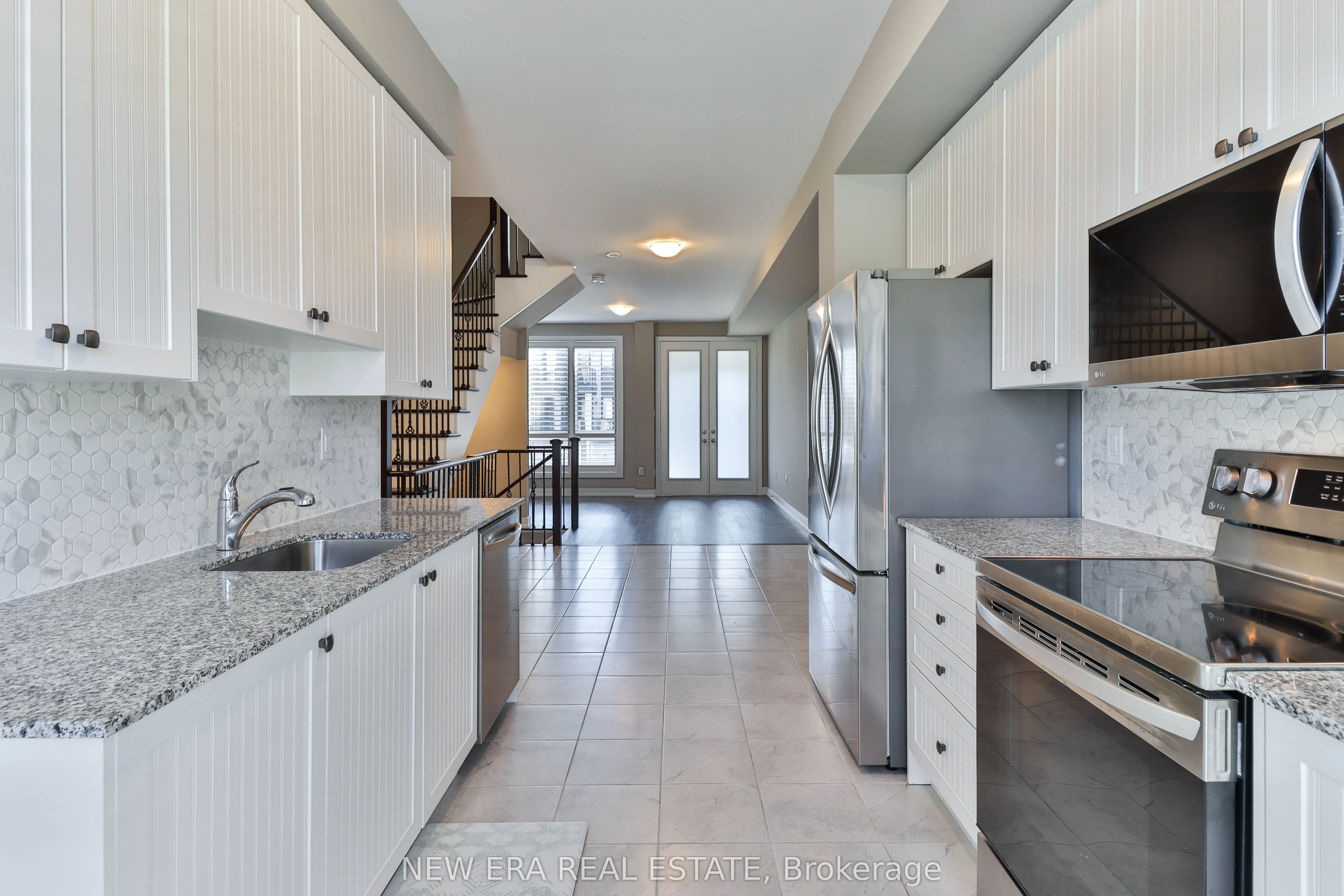 81 Stauffer Crescent