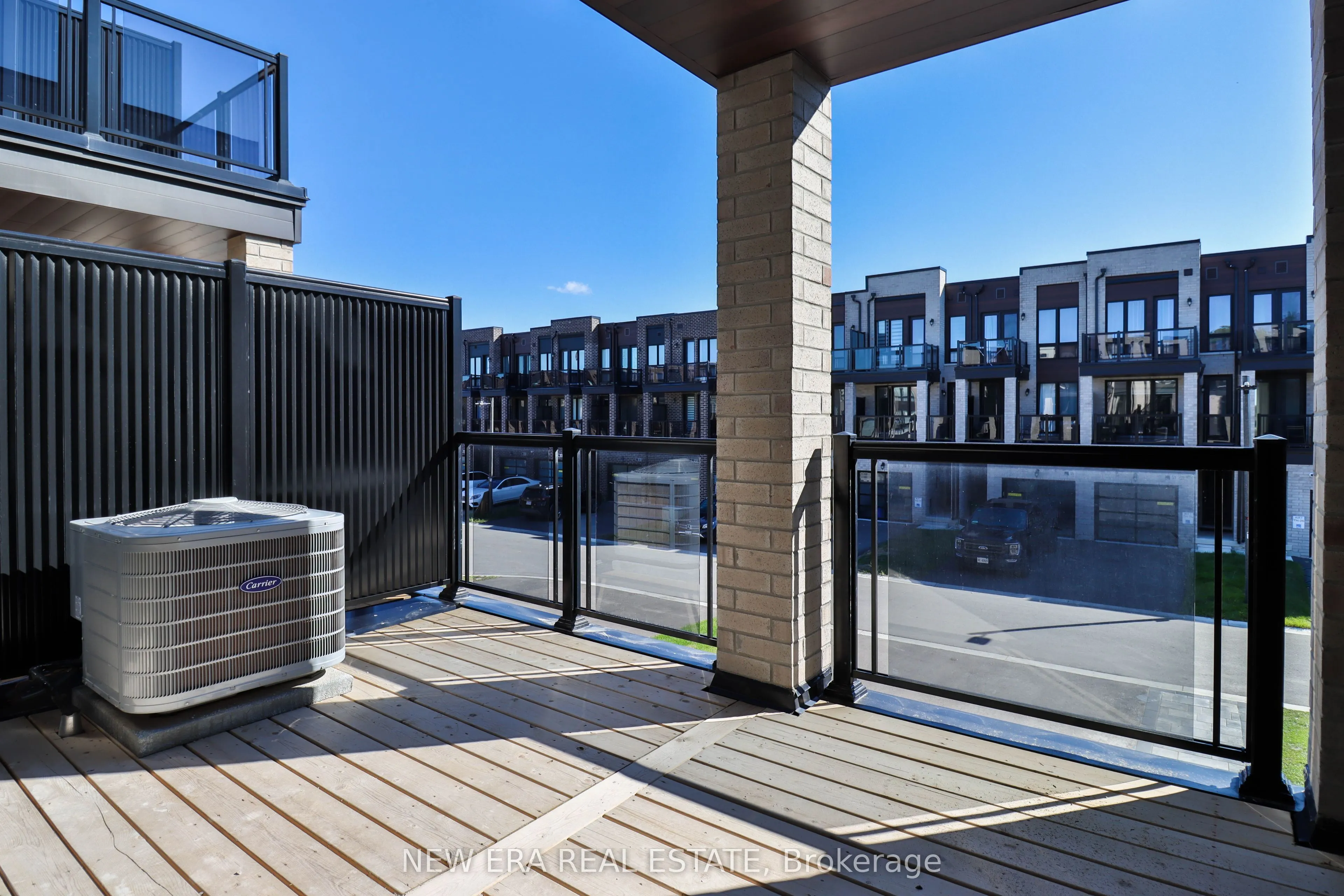 81 Stauffer Crescent