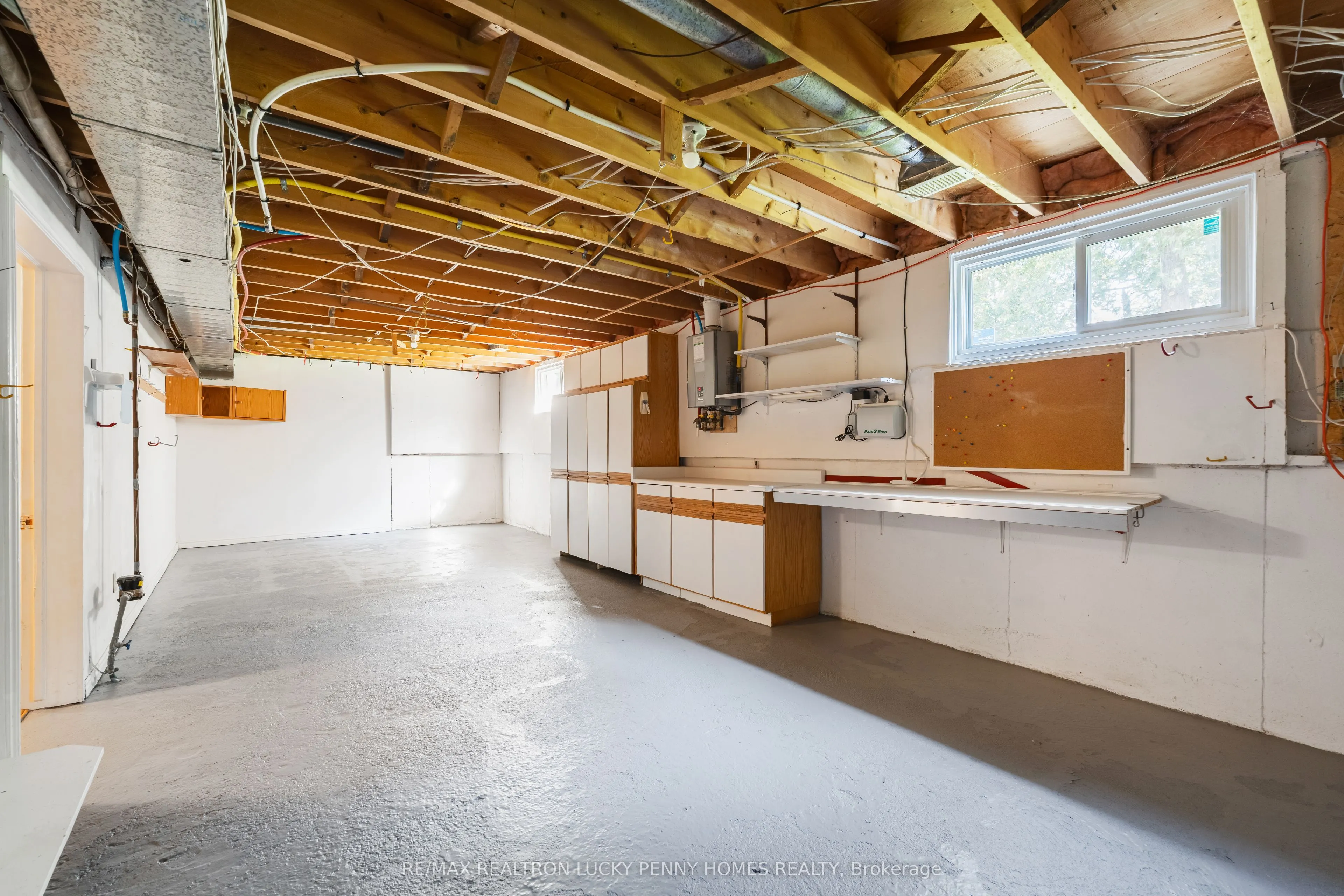 17 McPhillips Avenue