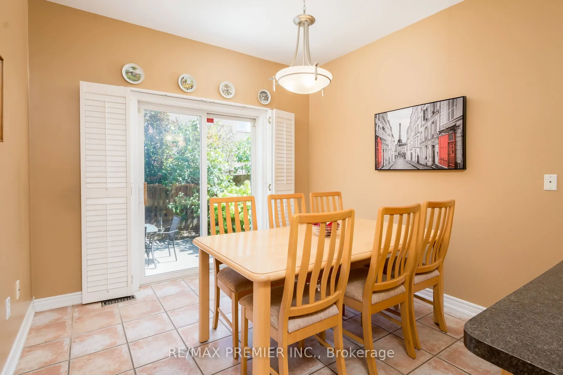 36 Toulon Crescent