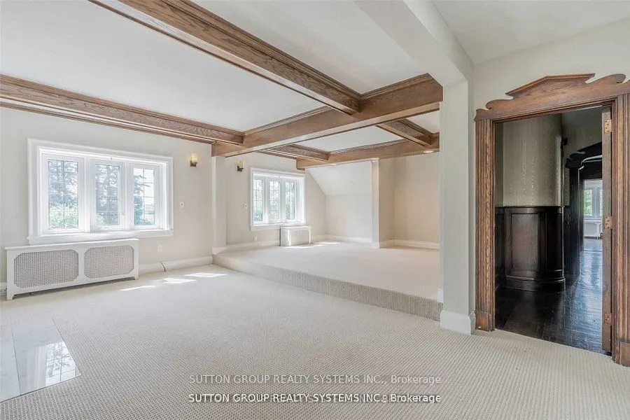 13284 Bathurst Street