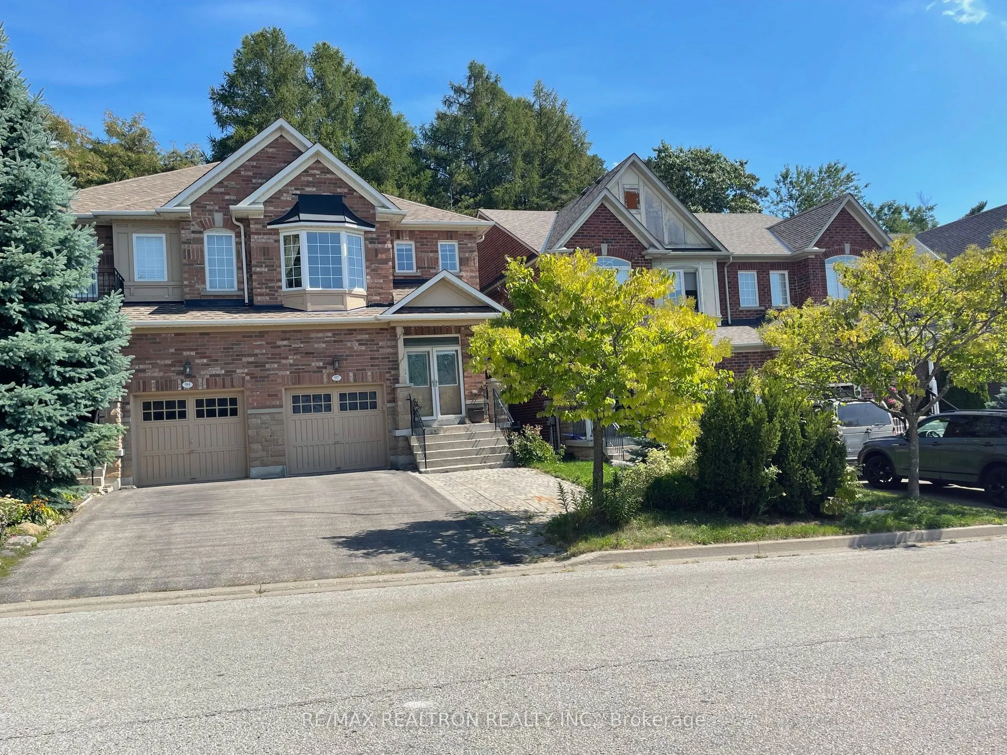 97 Gamble Glen Crescent