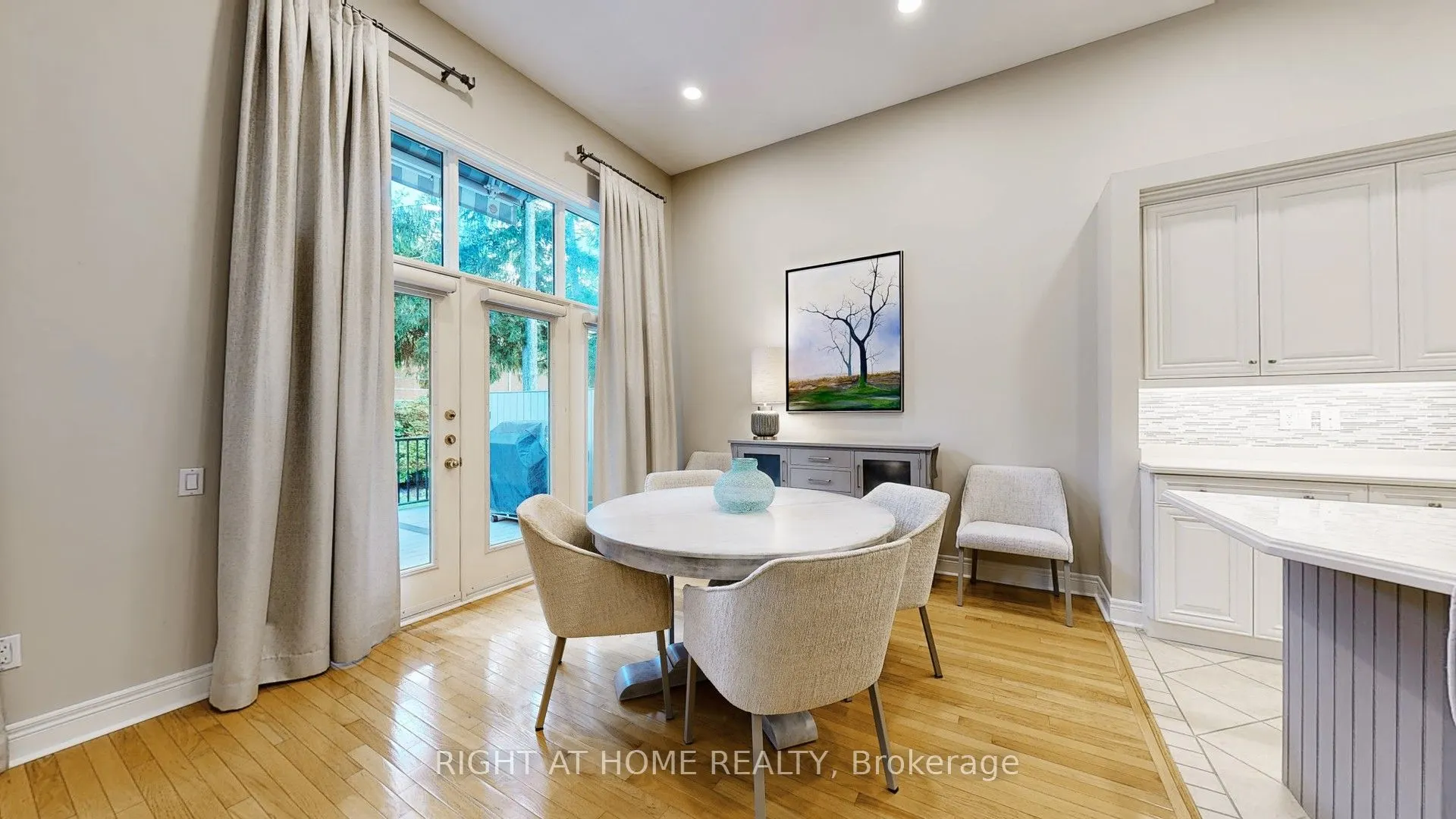 9 Arlington Way, #13