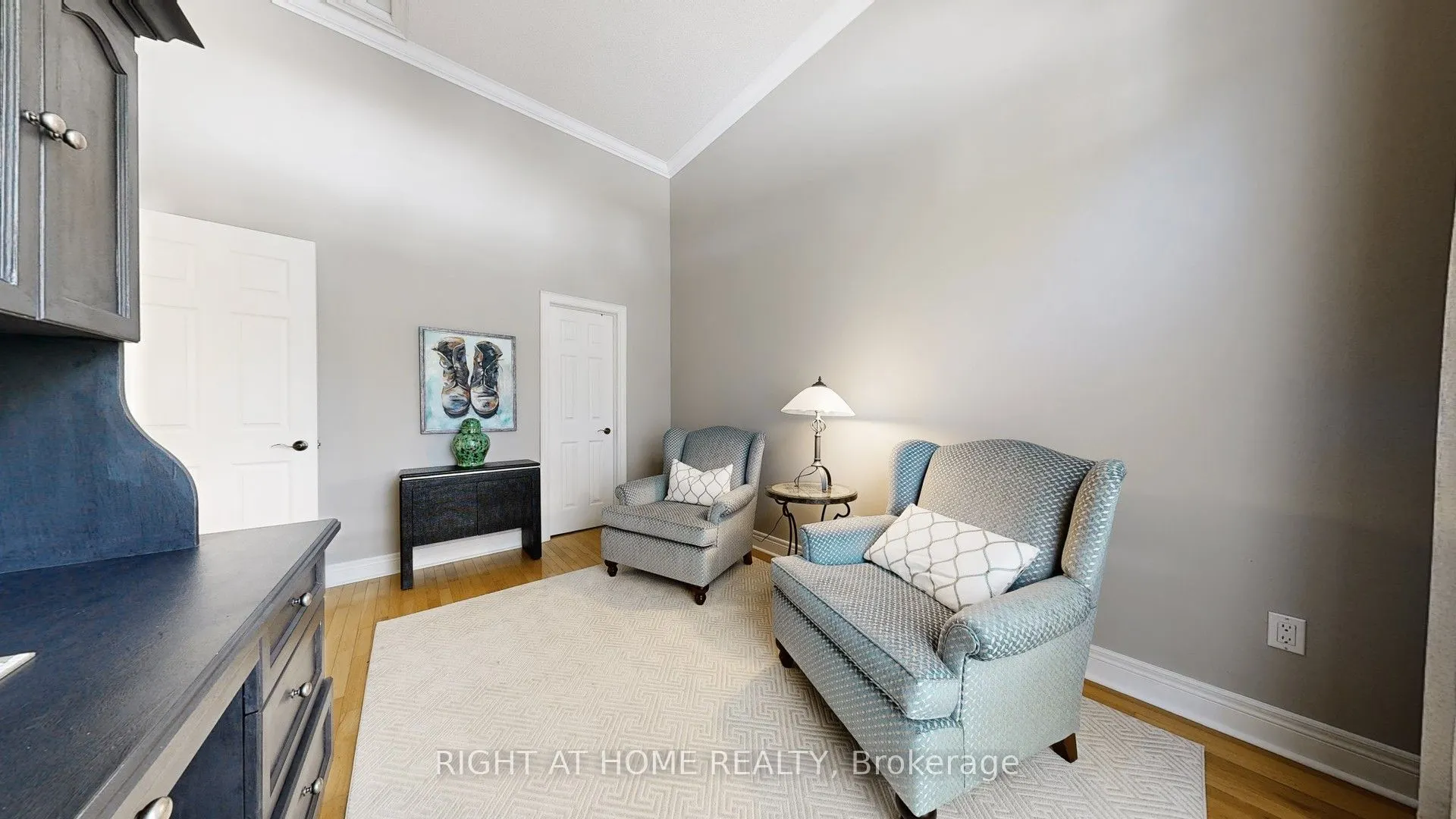 9 Arlington Way, #13