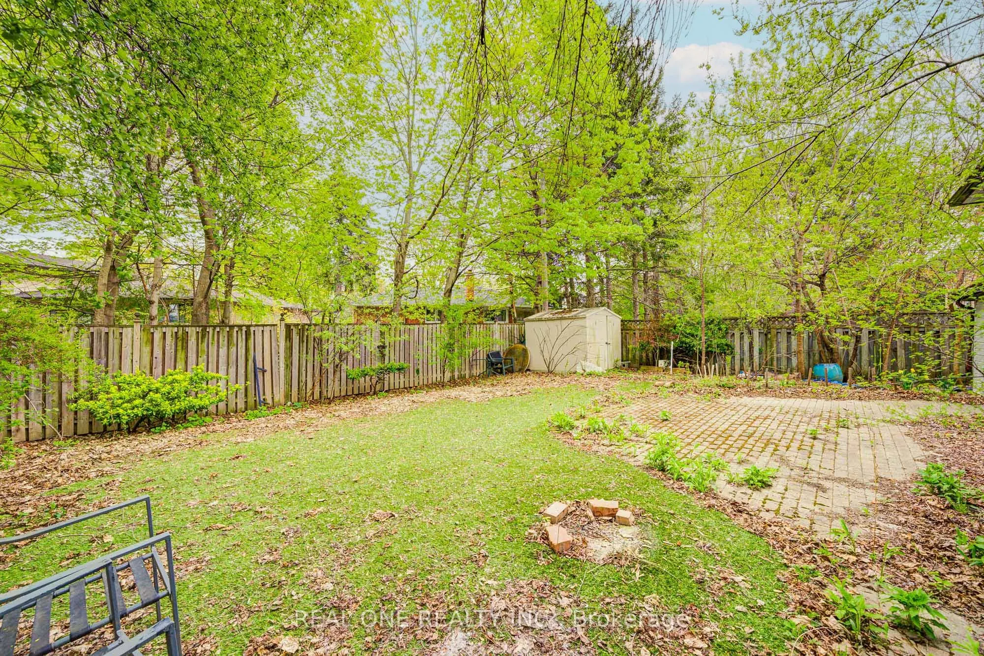 68 Laverock Avenue