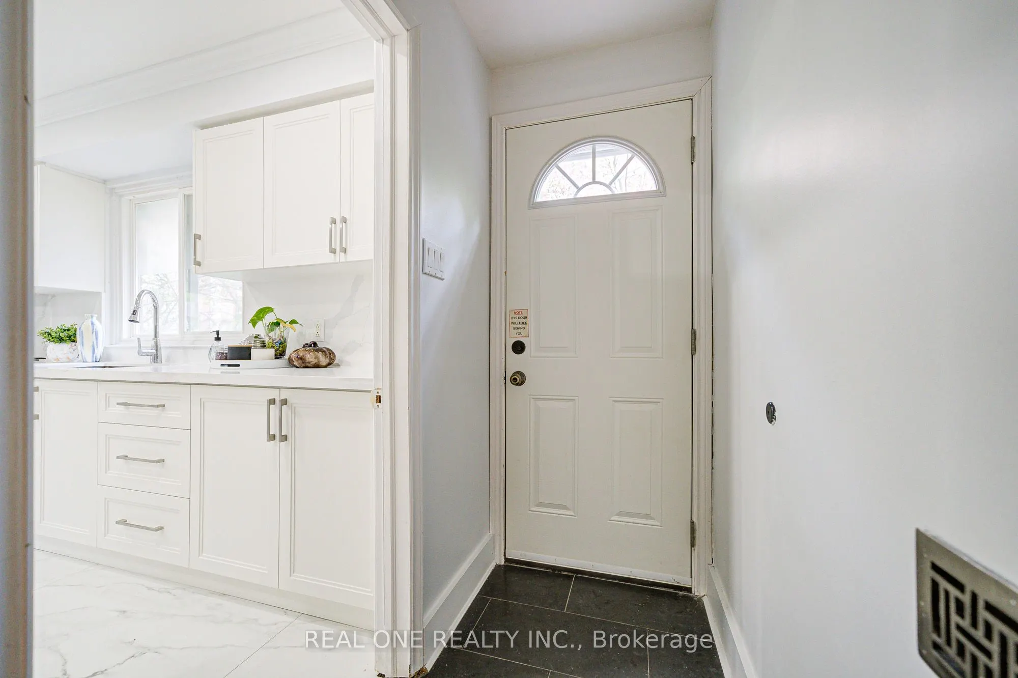68 Laverock Avenue
