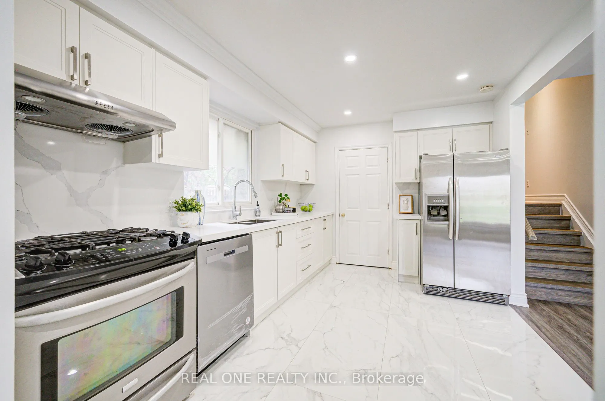 68 Laverock Avenue