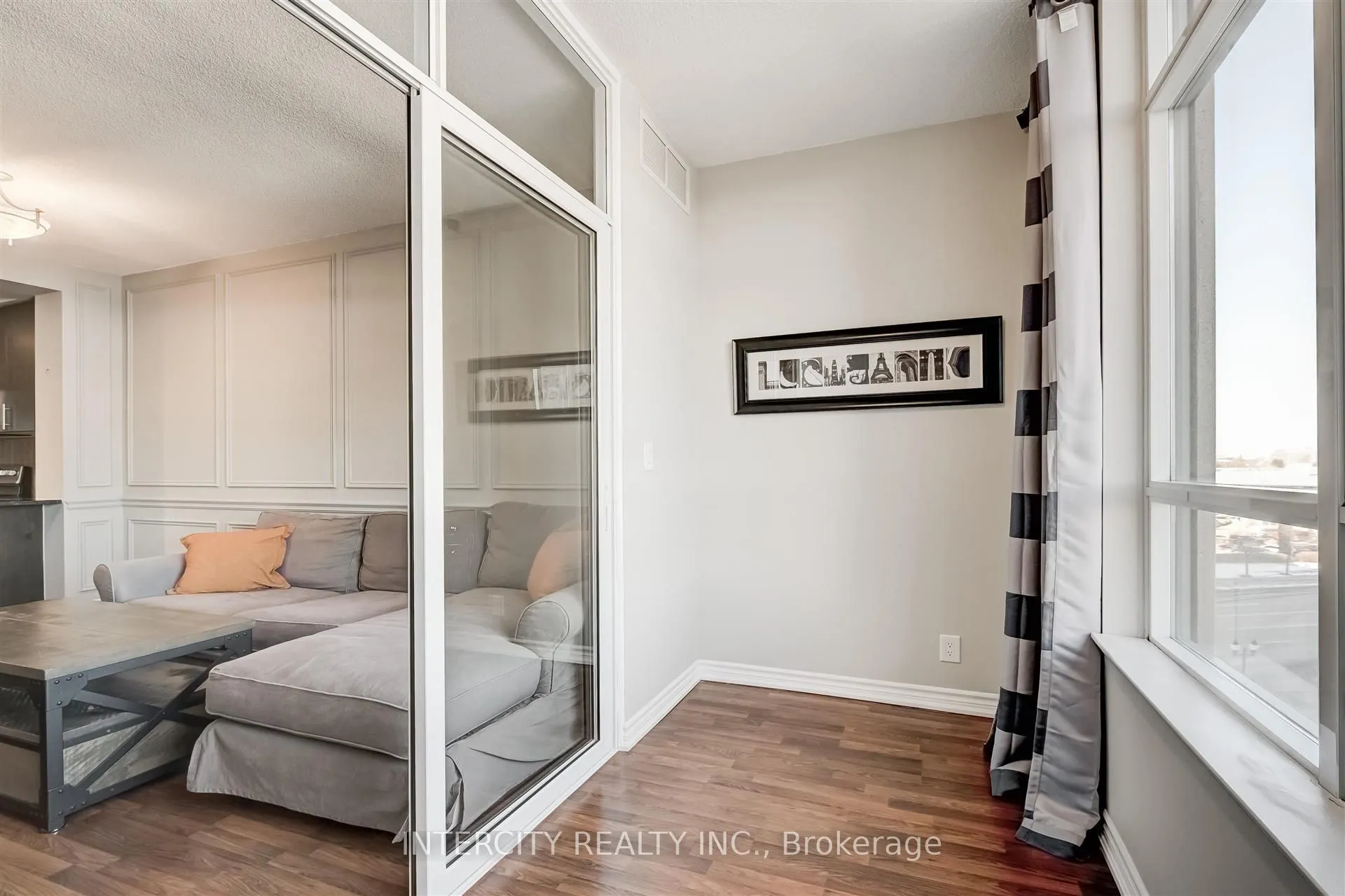 9235 Jane Street W, #516