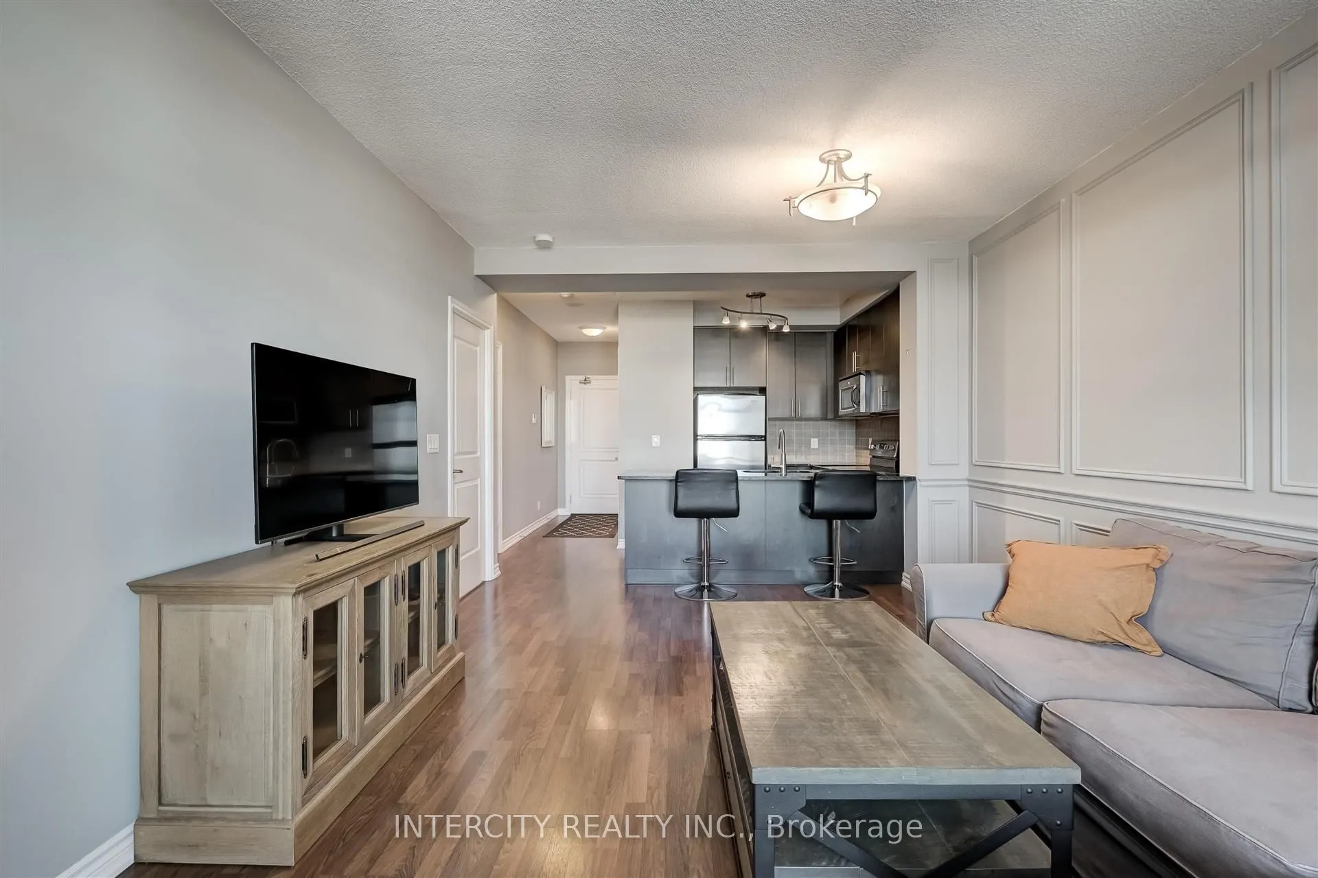 9235 Jane Street W, #516