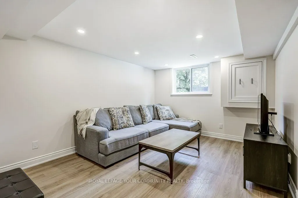 41 Brightbay Crescent