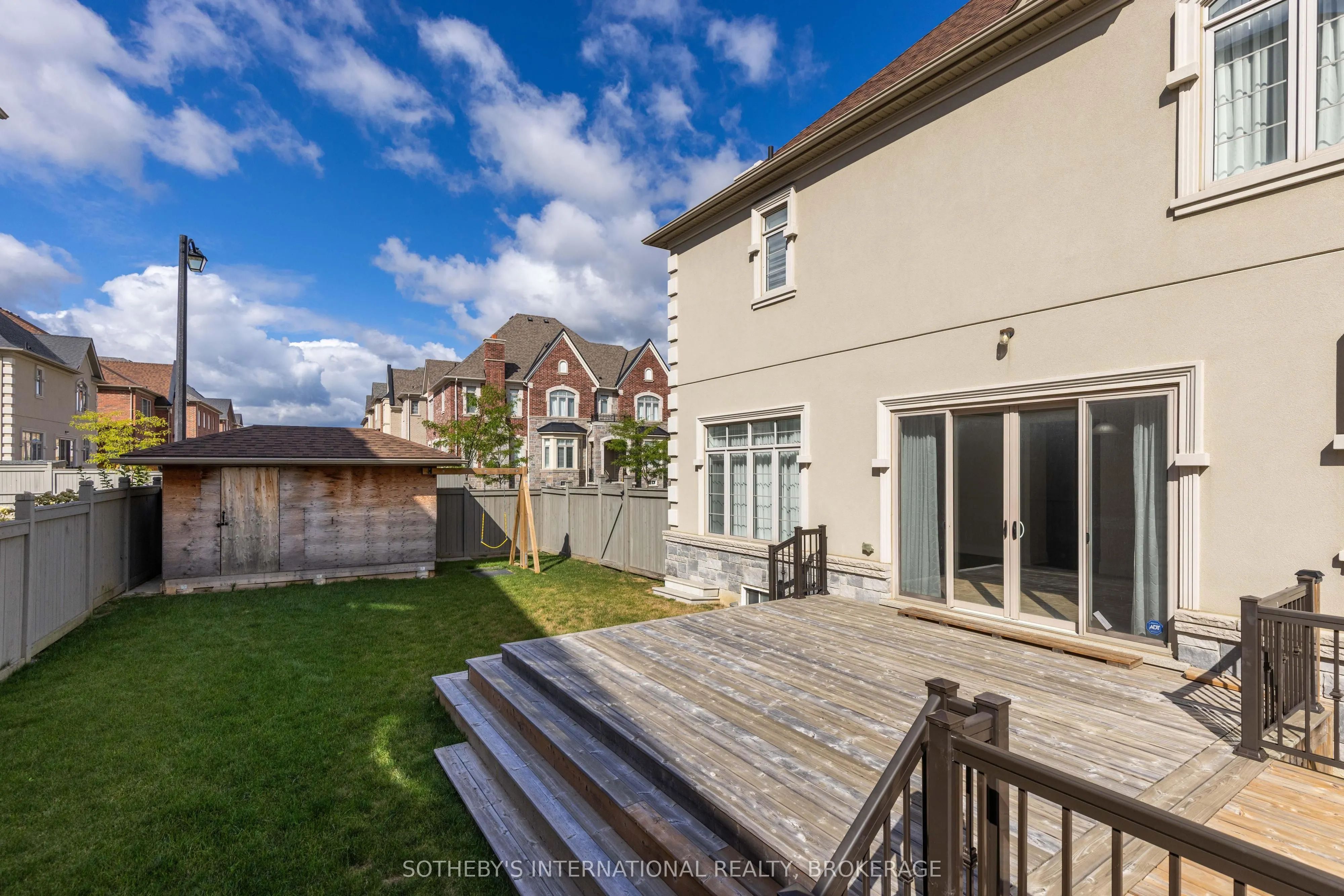 33 Conger Street