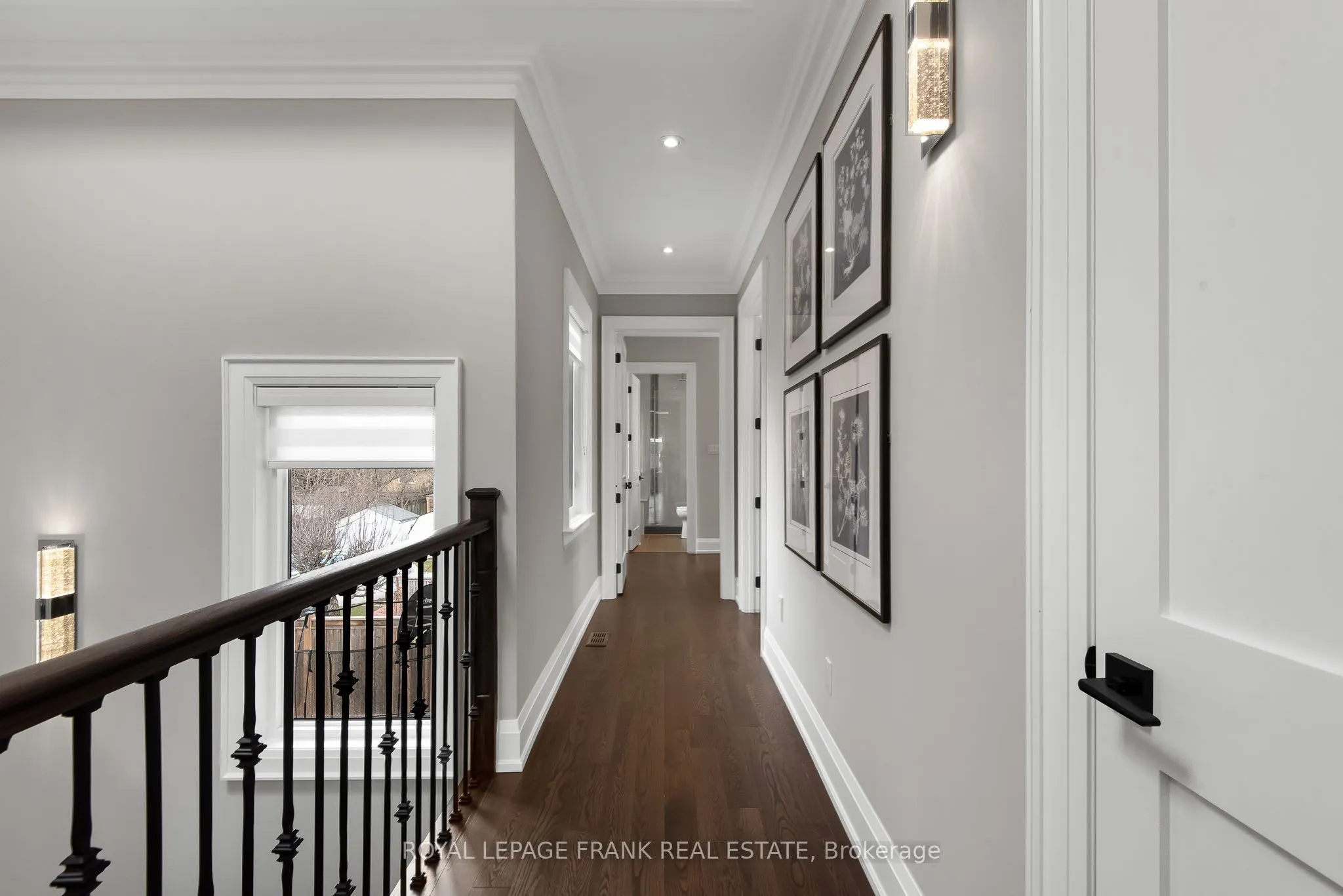 52 Wootten Way N