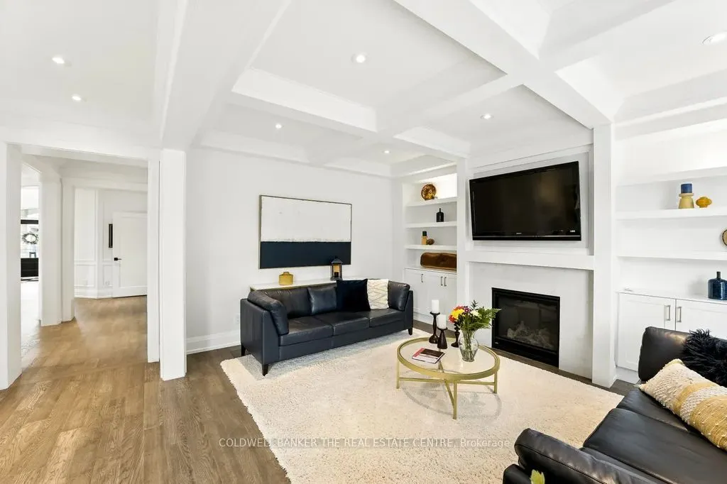 85 Robb Thompson Road