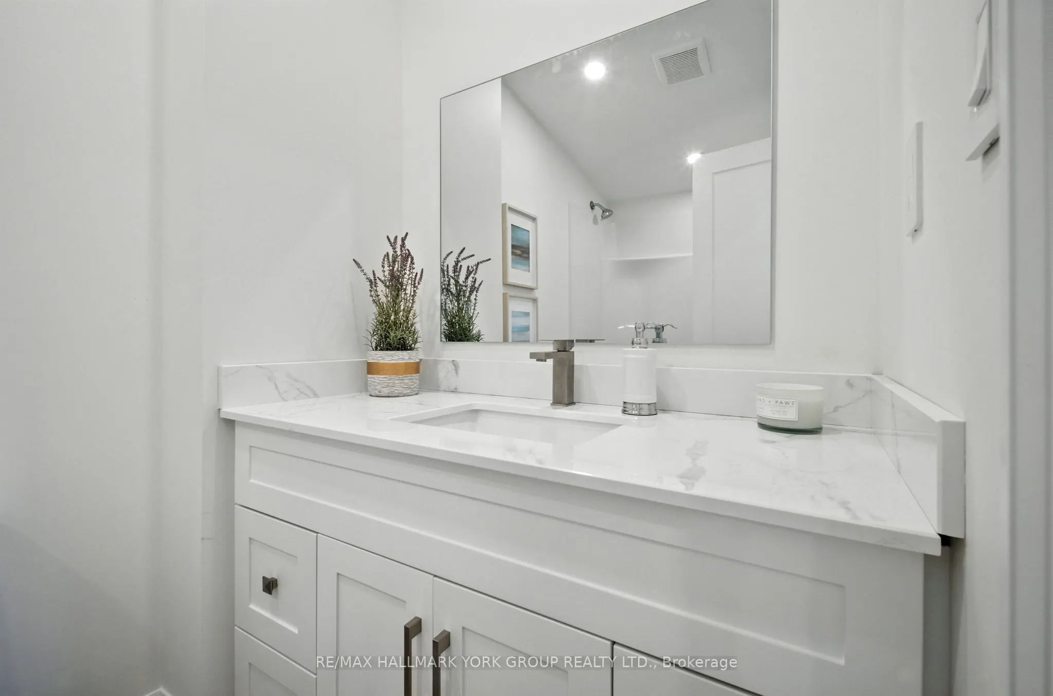 778 Sheppard Avenue