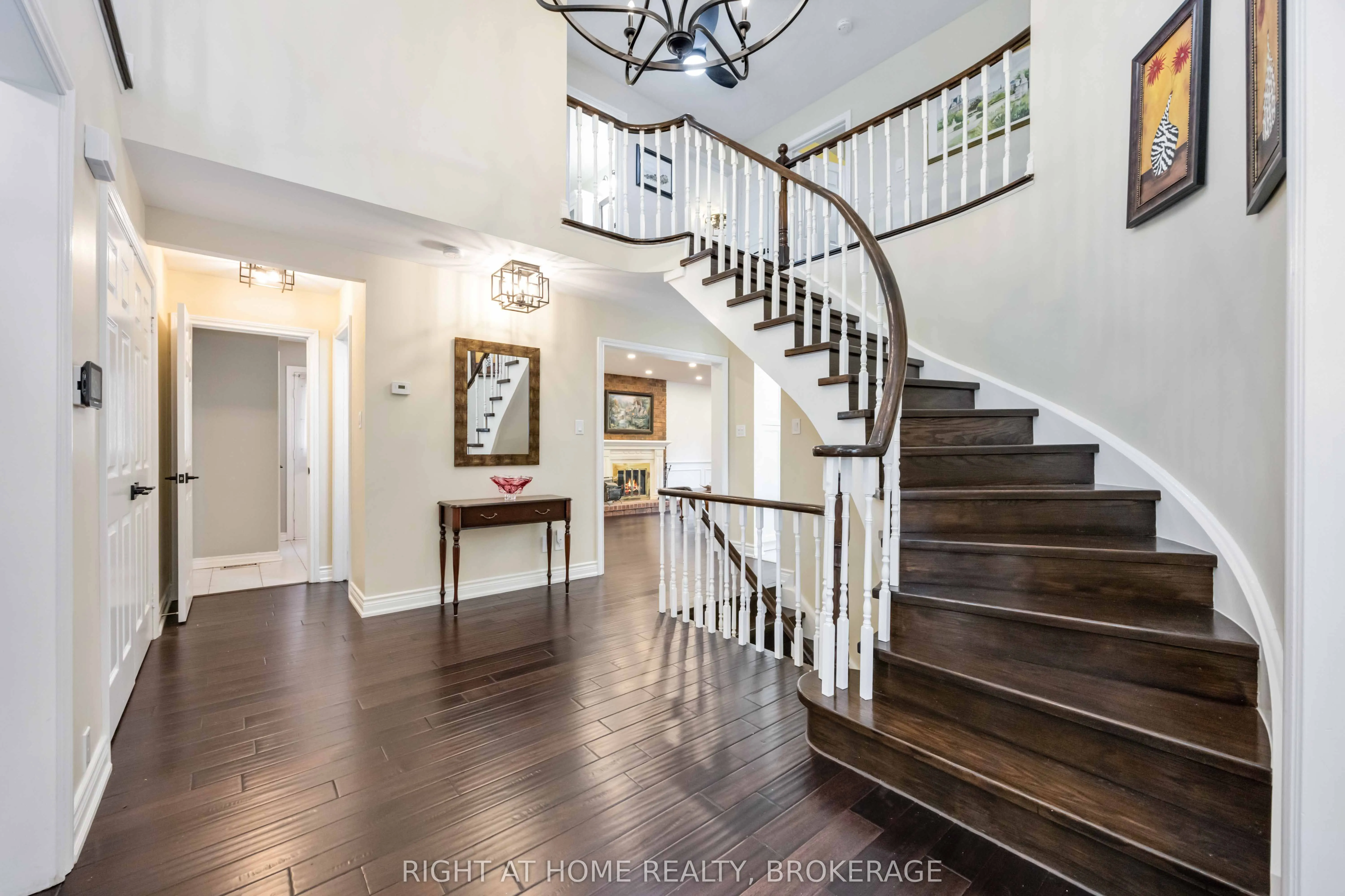 93 Gordon Rowe Crescent