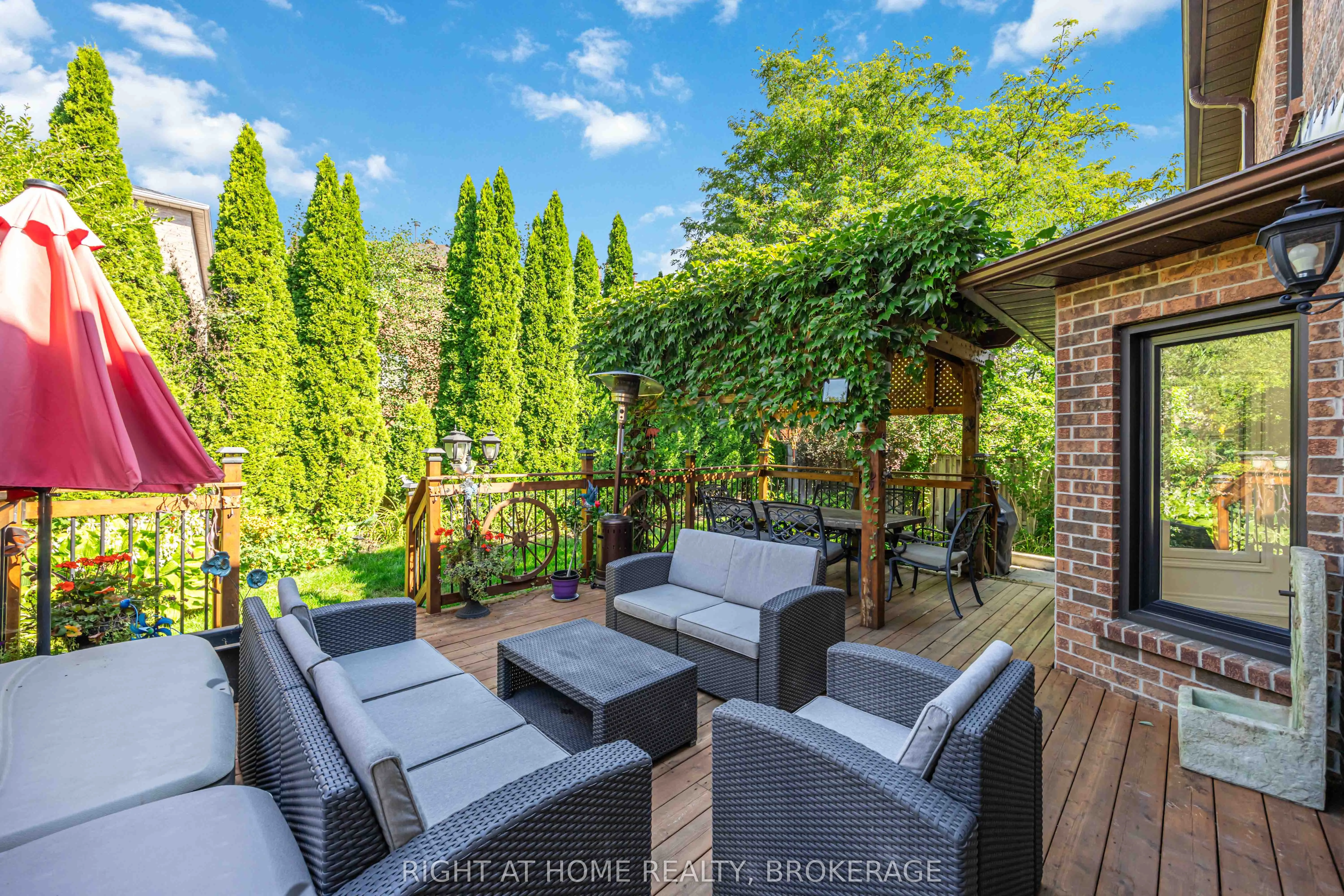93 Gordon Rowe Crescent