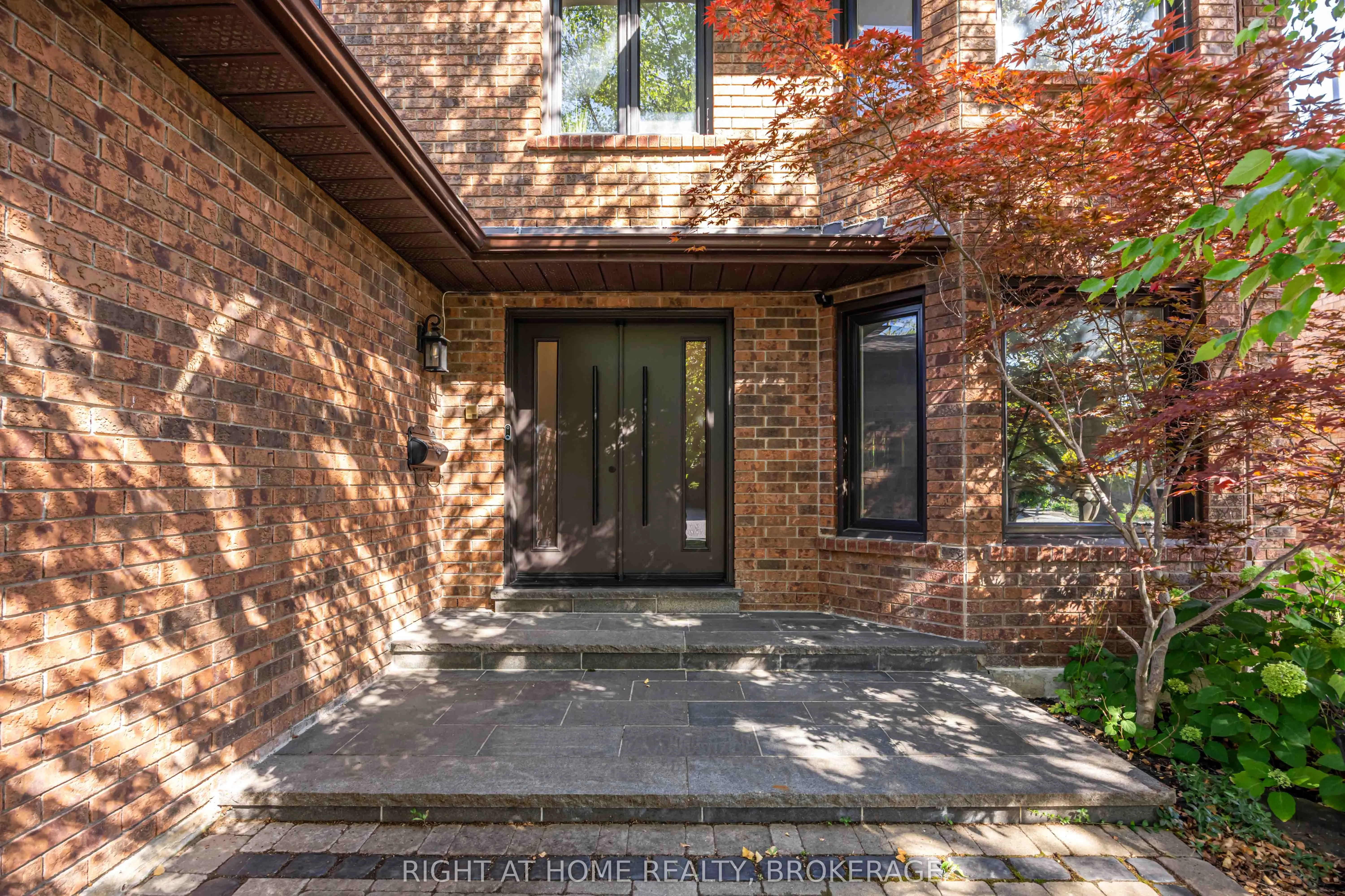93 Gordon Rowe Crescent