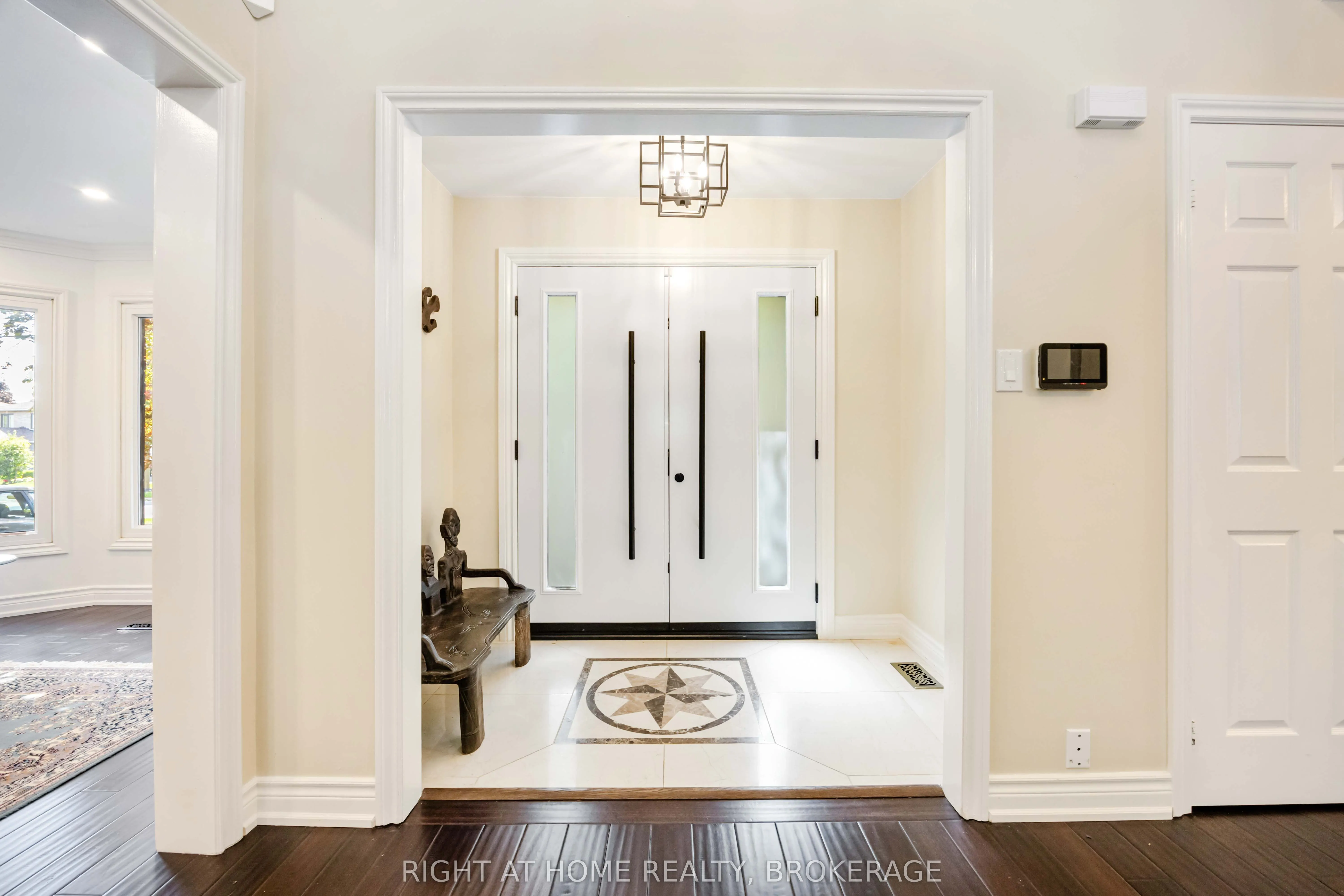 93 Gordon Rowe Crescent