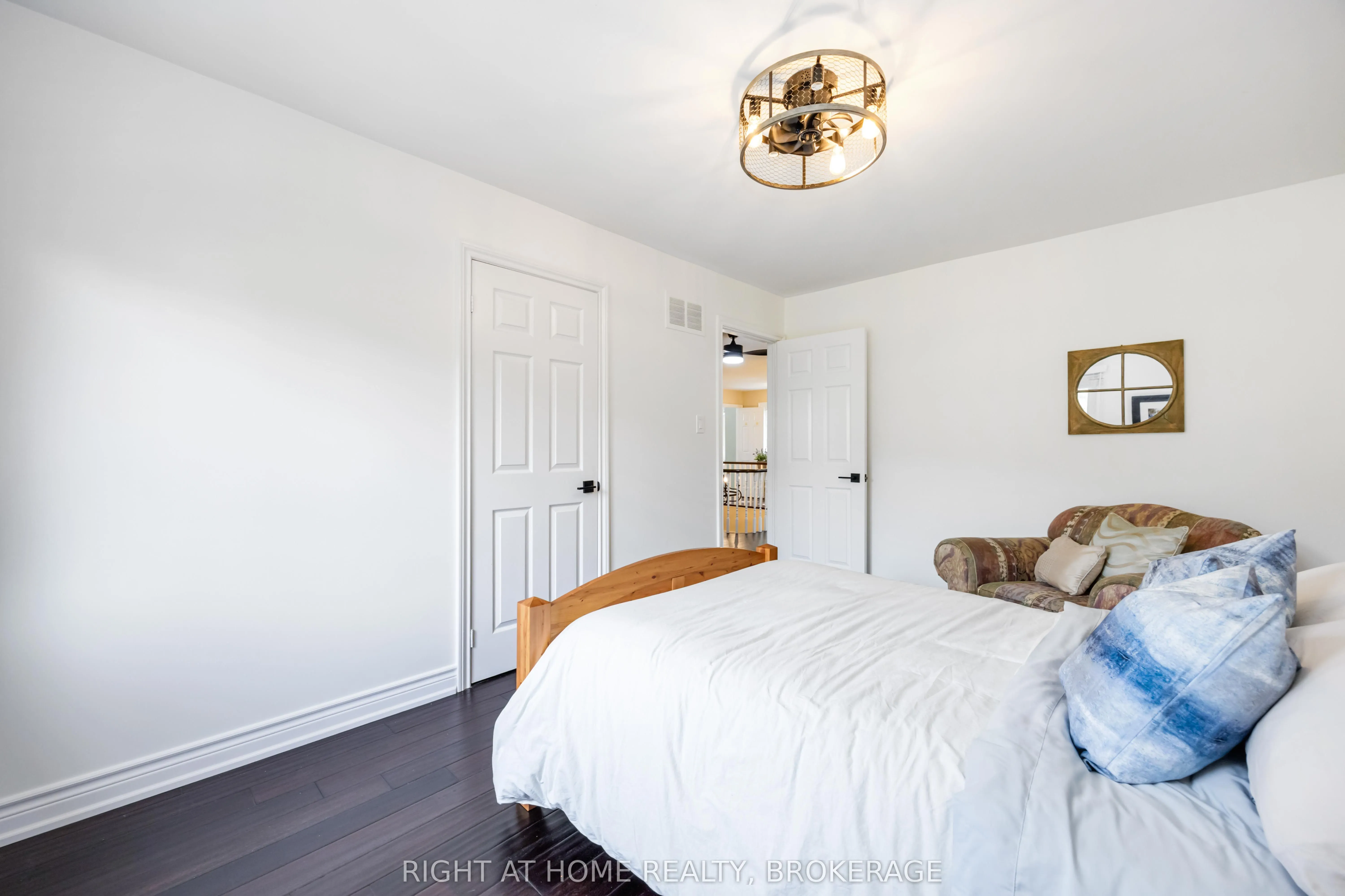 93 Gordon Rowe Crescent