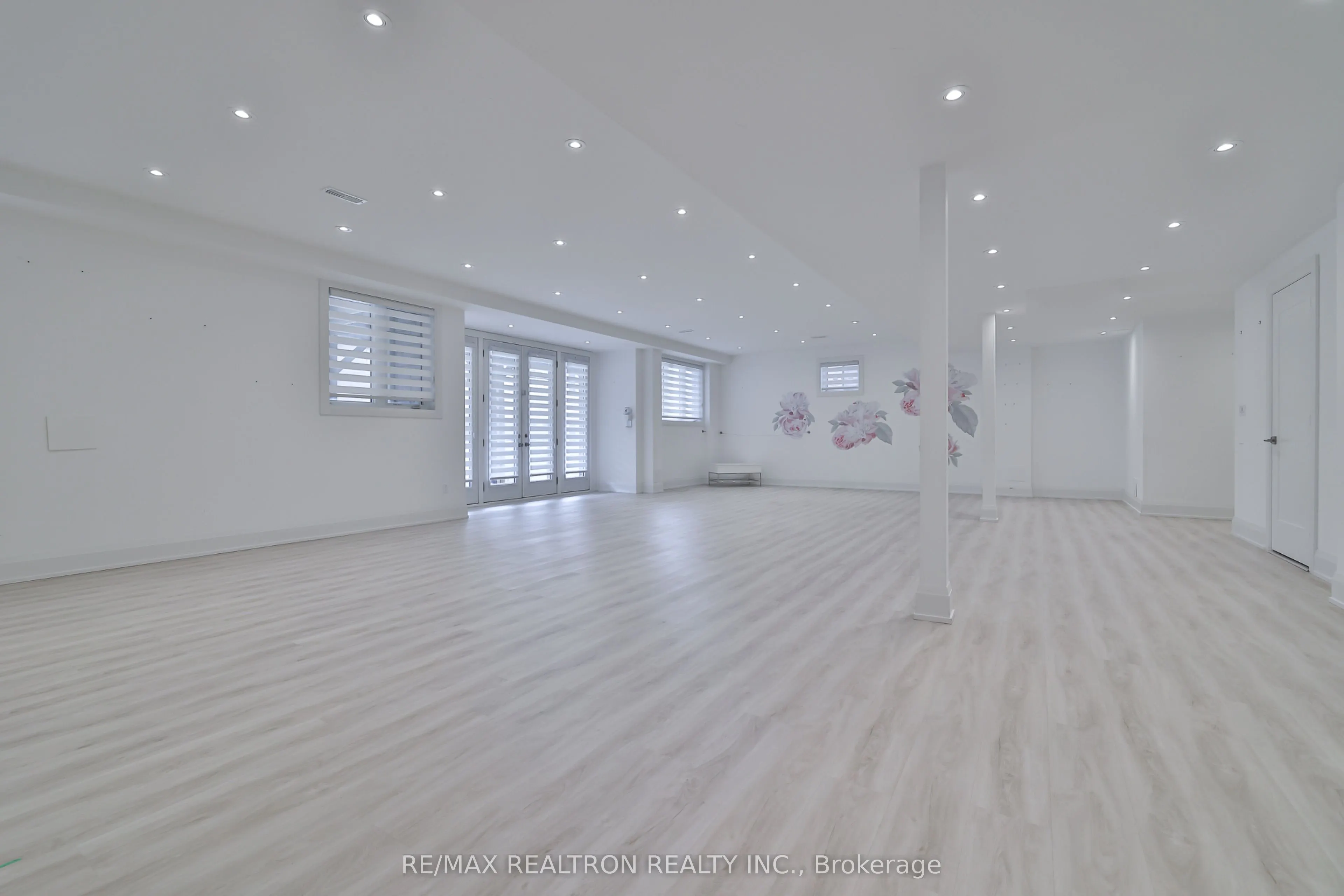 3 Redelmeier Court