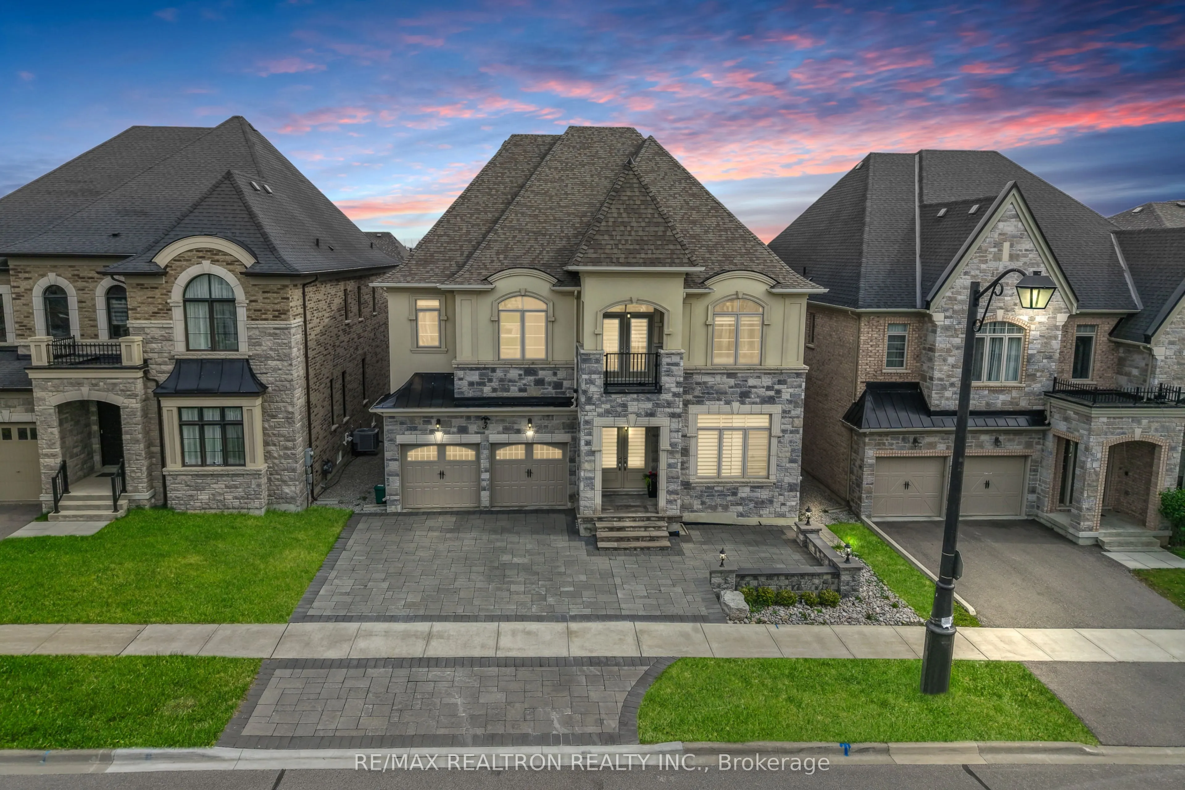 3 Redelmeier Court