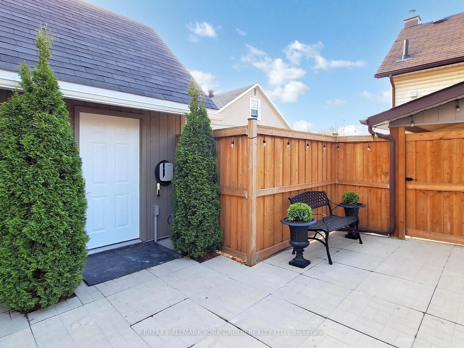21 Irwin Avenue