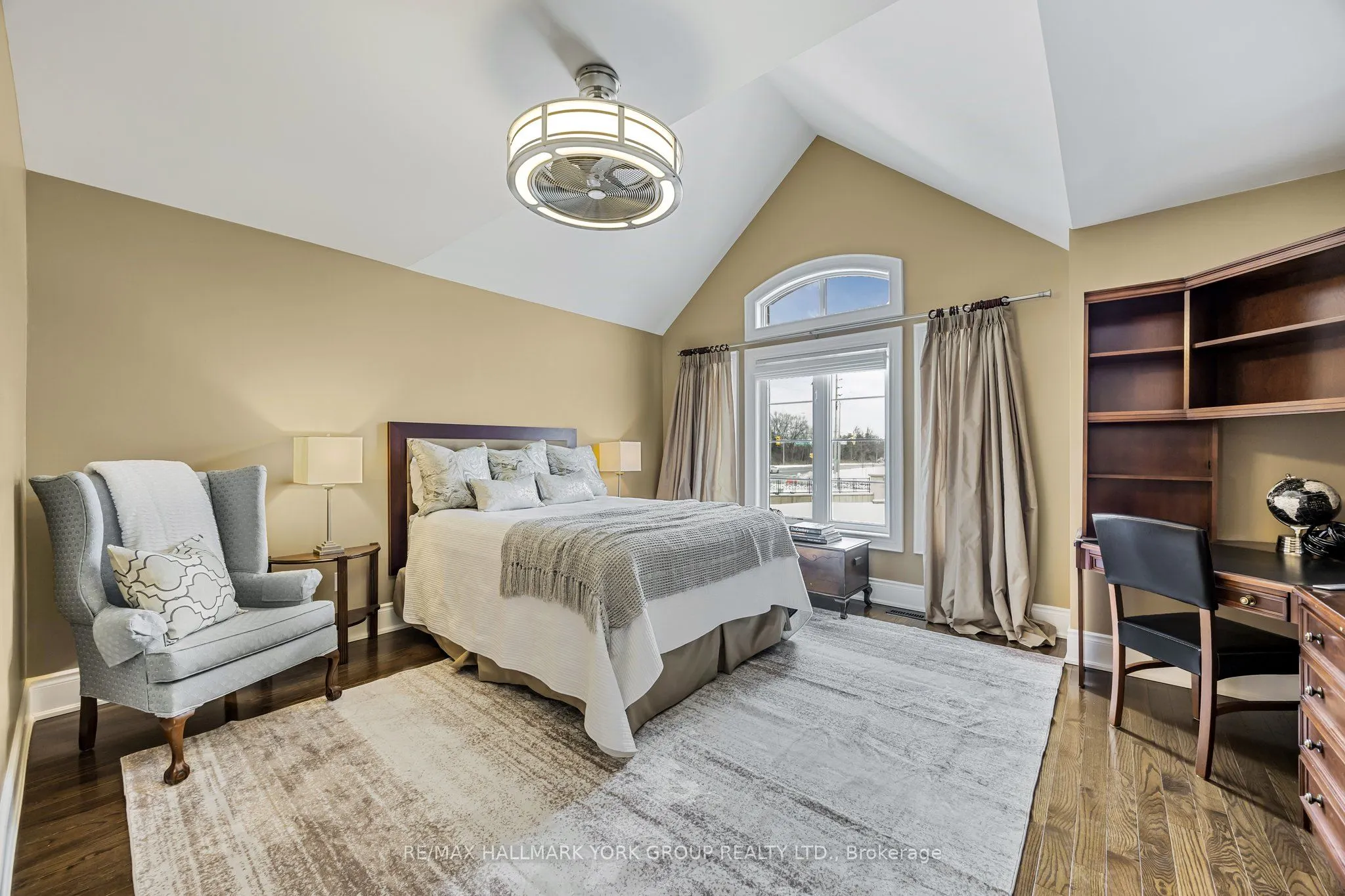 484 Worthington Avenue, #8