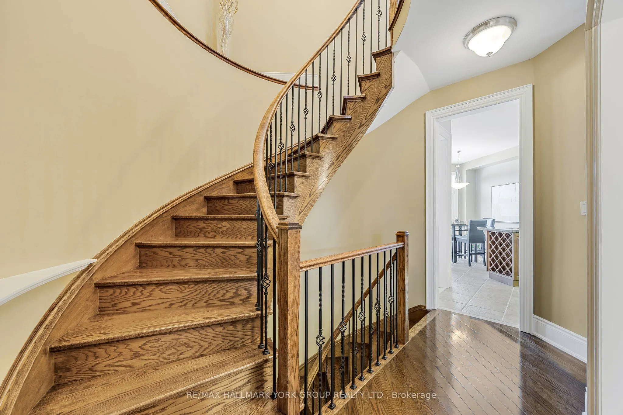 484 Worthington Avenue, #8