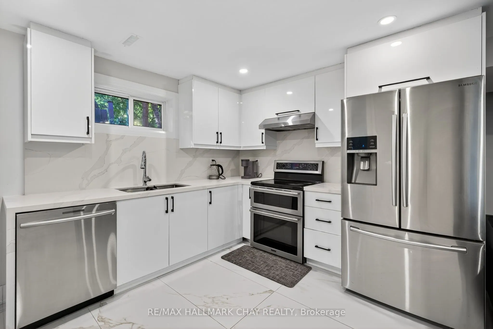 10 Tribblings Crescent, #Lower
