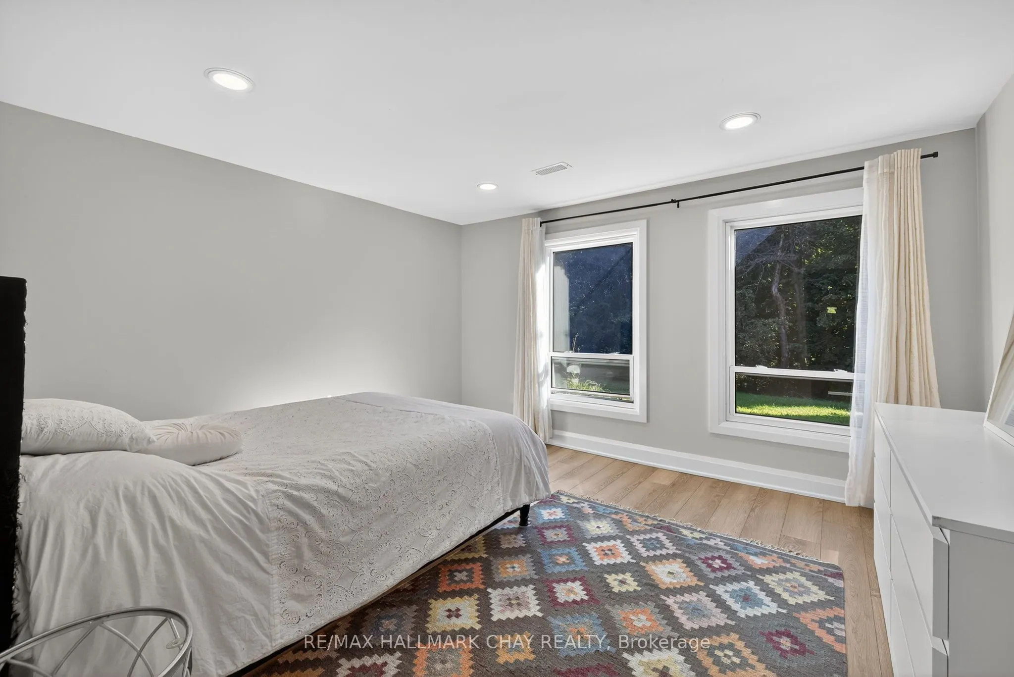 10 Tribblings Crescent, #Lower