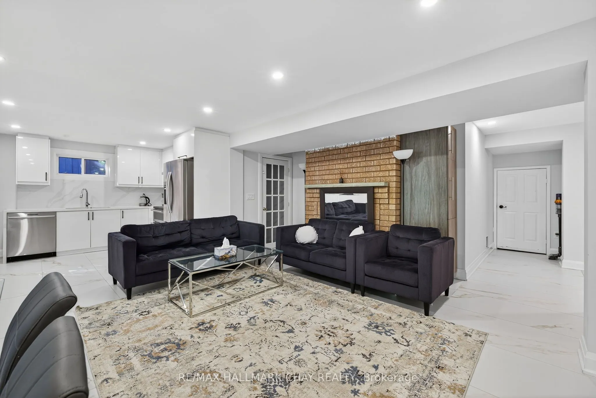10 Tribblings Crescent, #Lower
