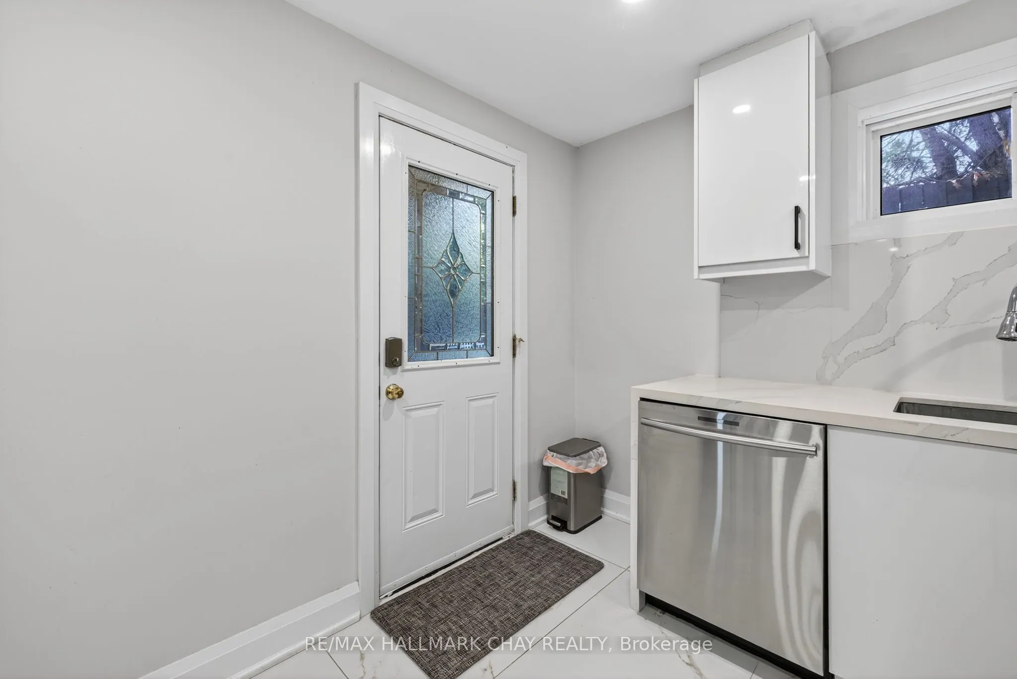 10 Tribblings Crescent, #Lower