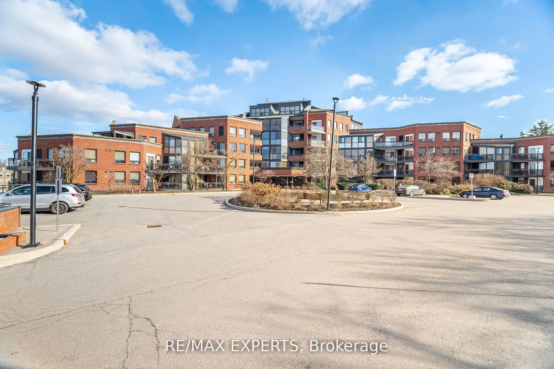 100 Arbors Lane, #305
