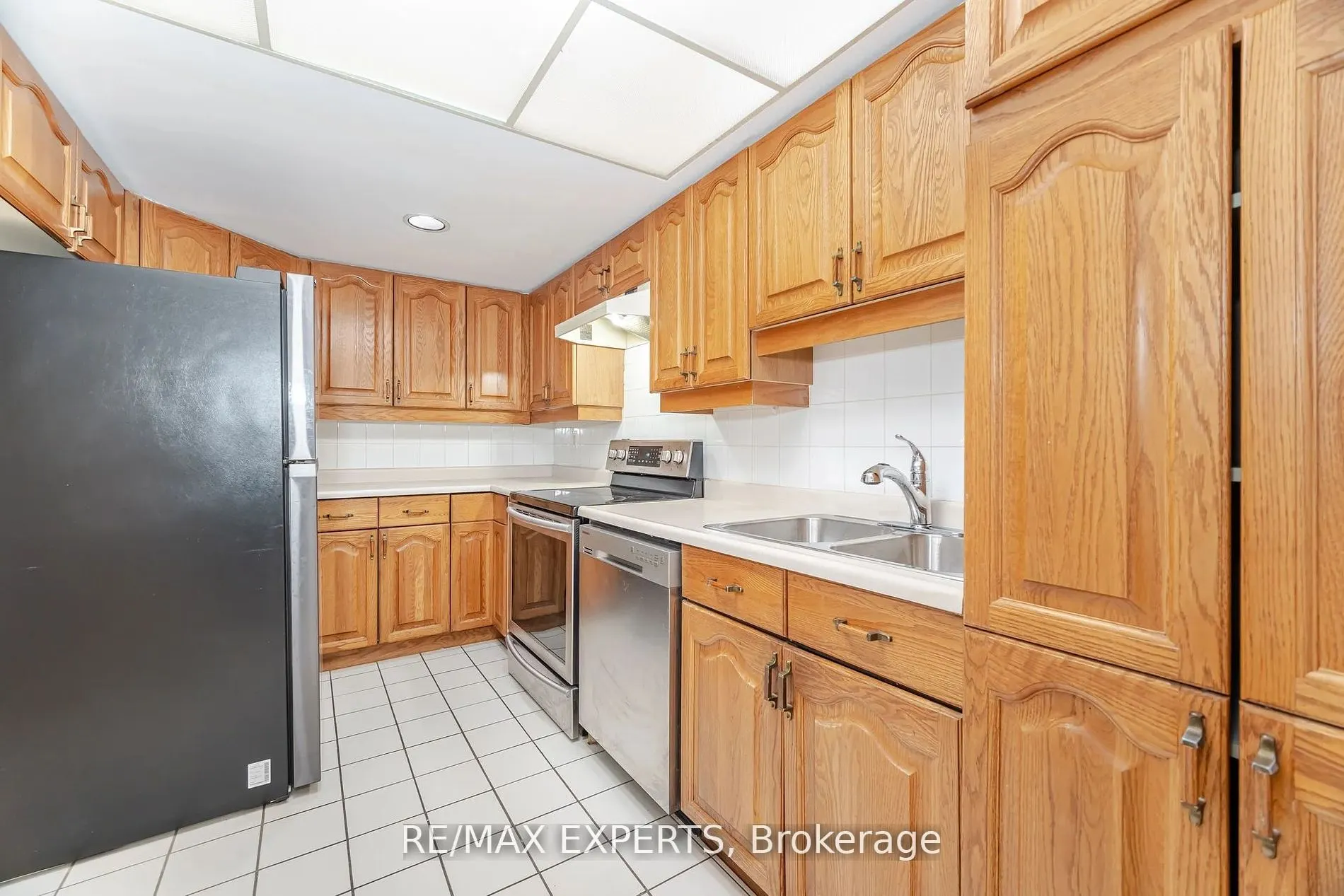 100 Arbors Lane, #305