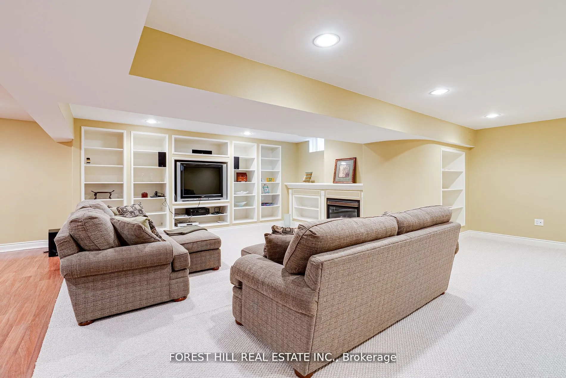 66 Sanibel Crescent