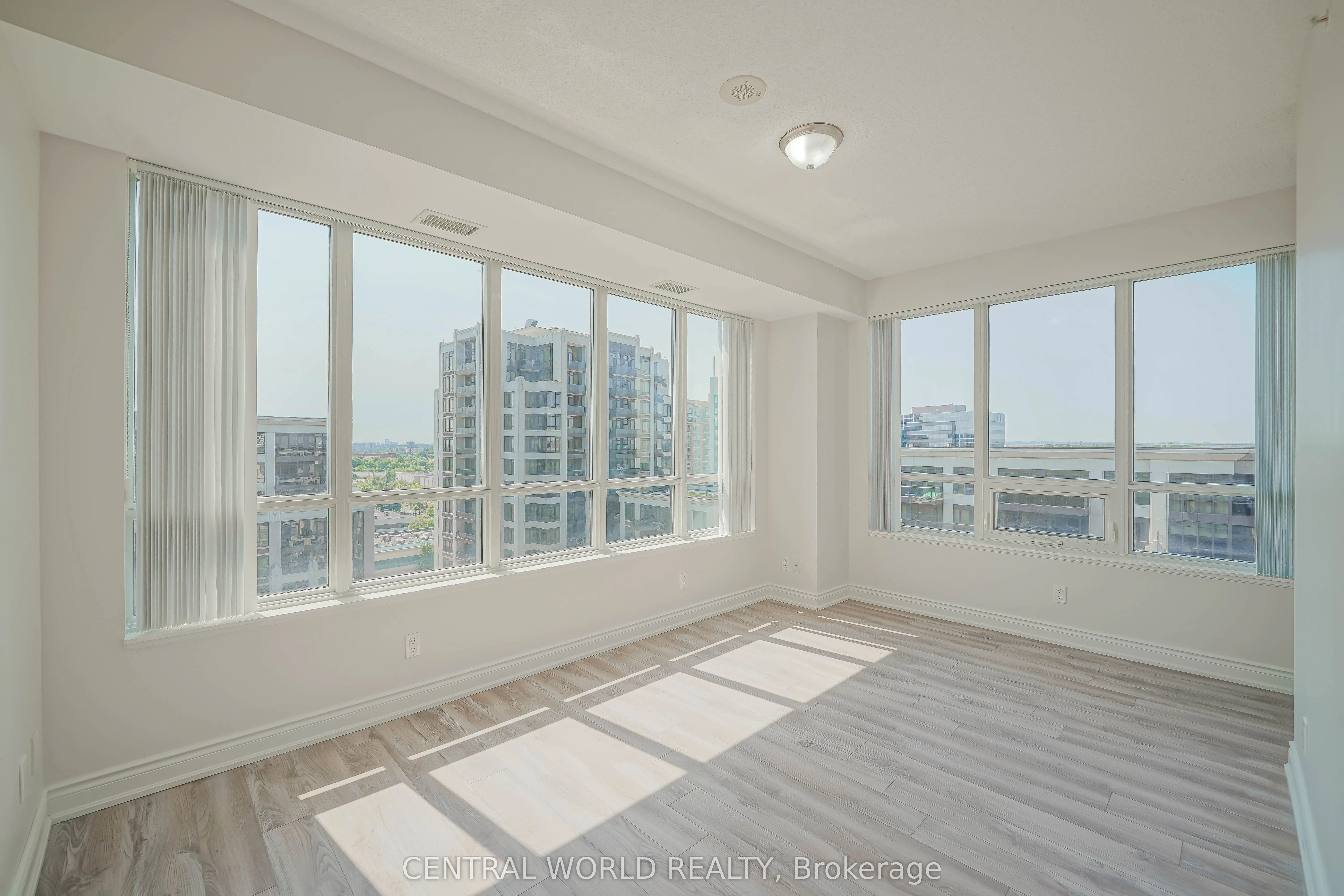 38 Cedarland Drive, #1202