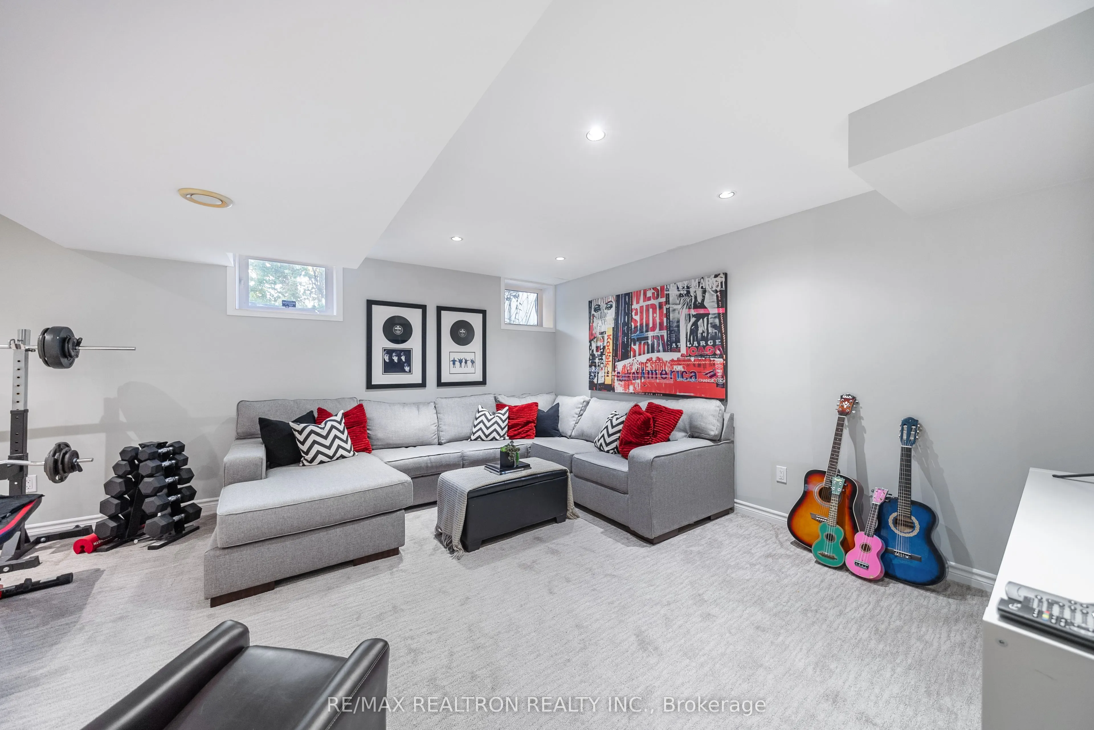 565 Thornhill Woods Drive