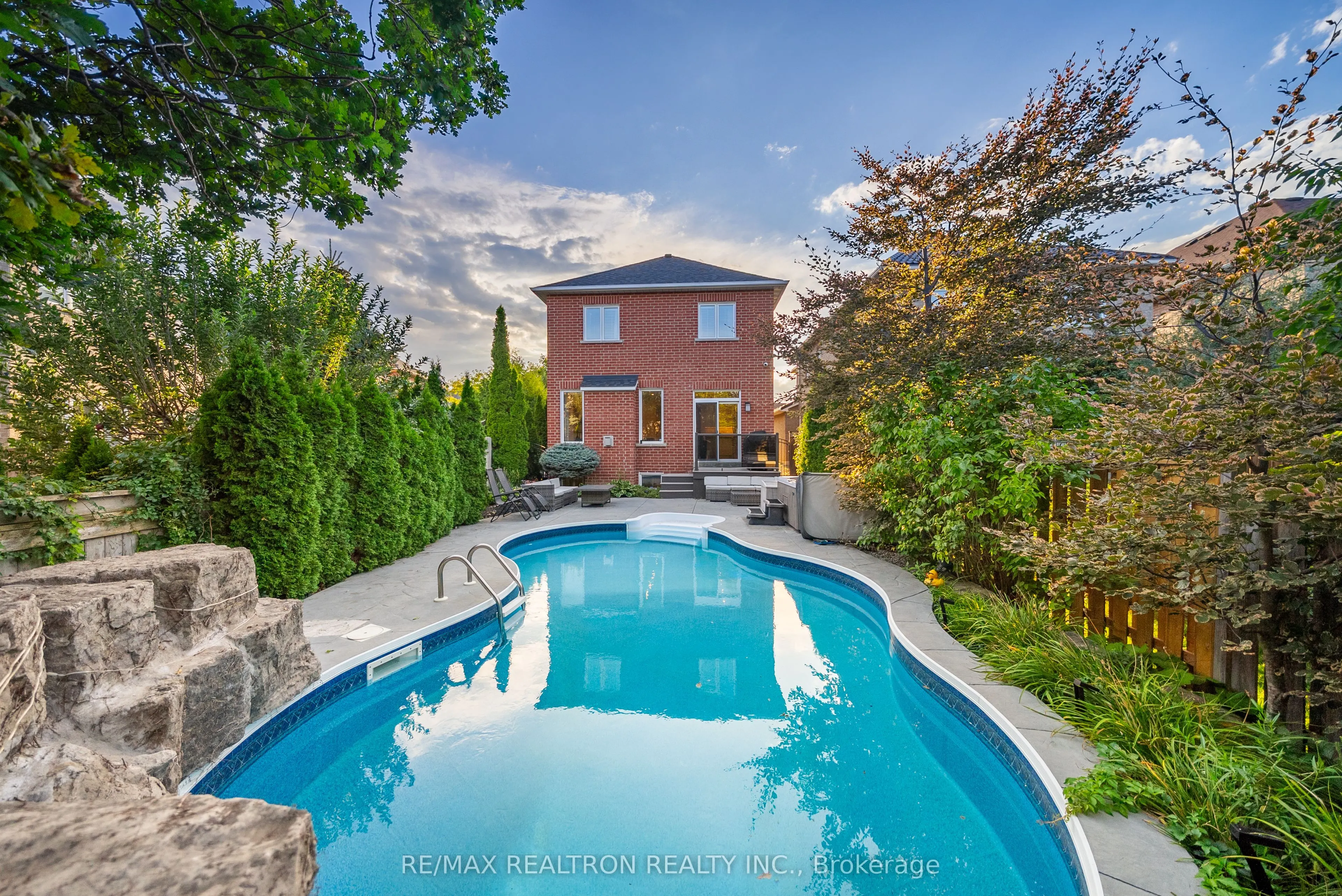 565 Thornhill Woods Drive
