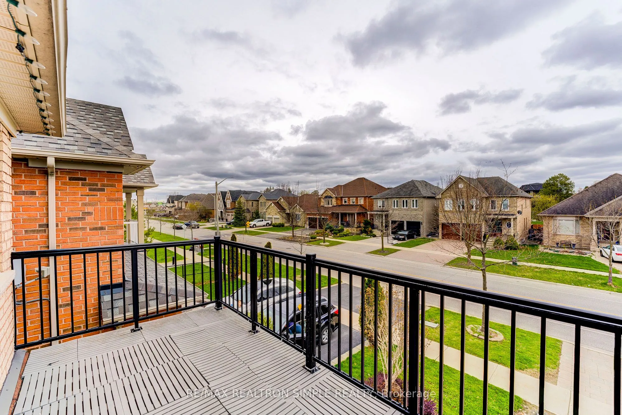 60 Regatta Avenue