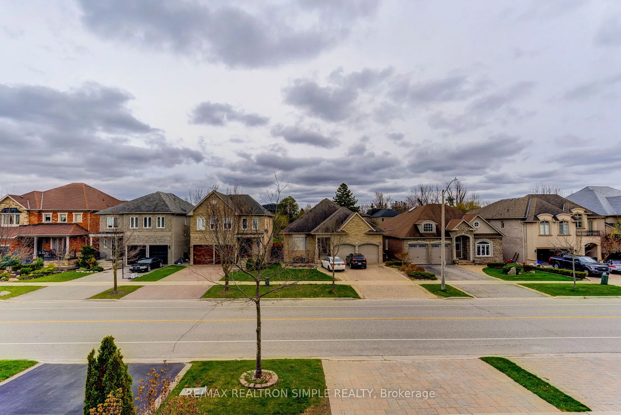 60 Regatta Avenue