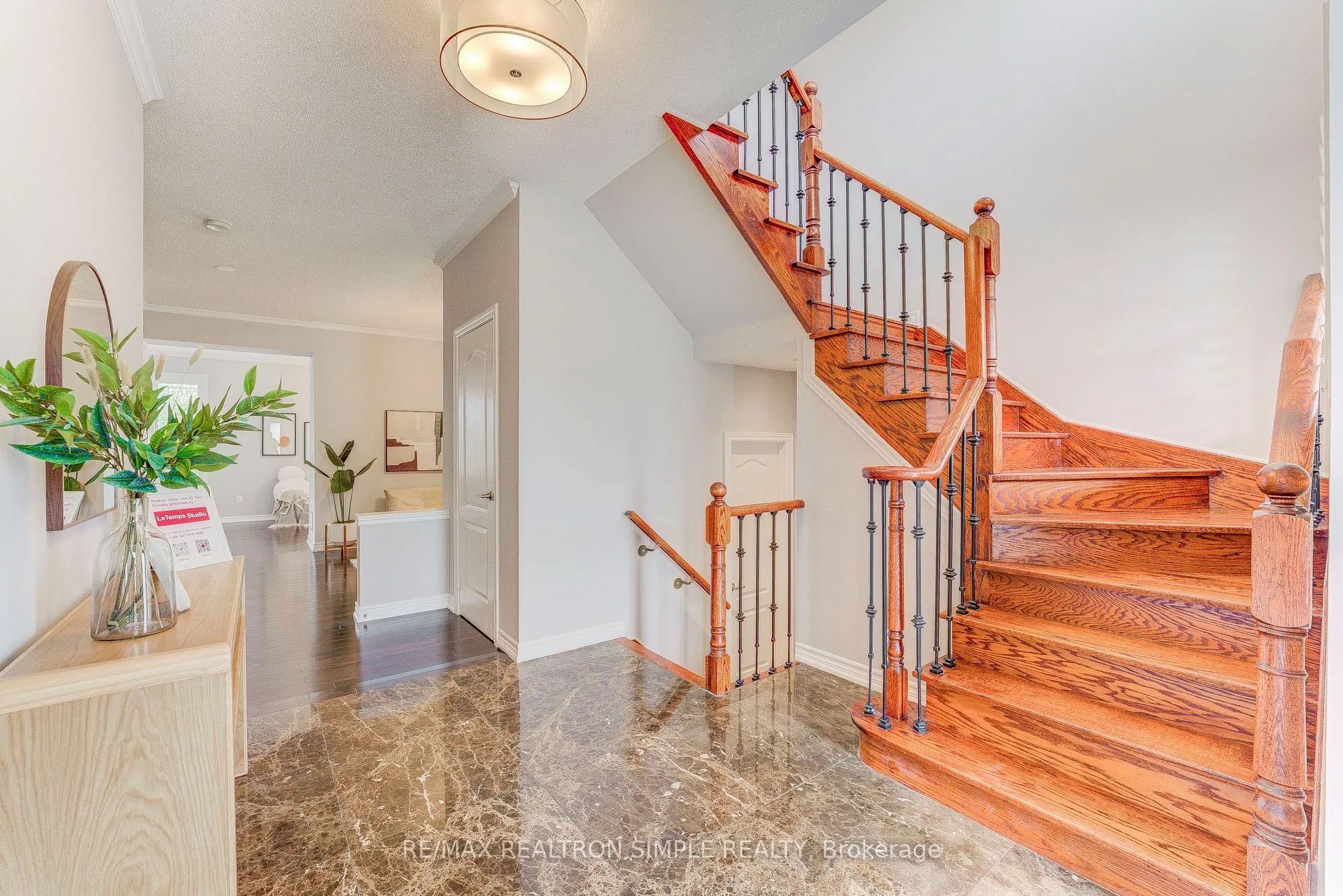 60 Regatta Avenue