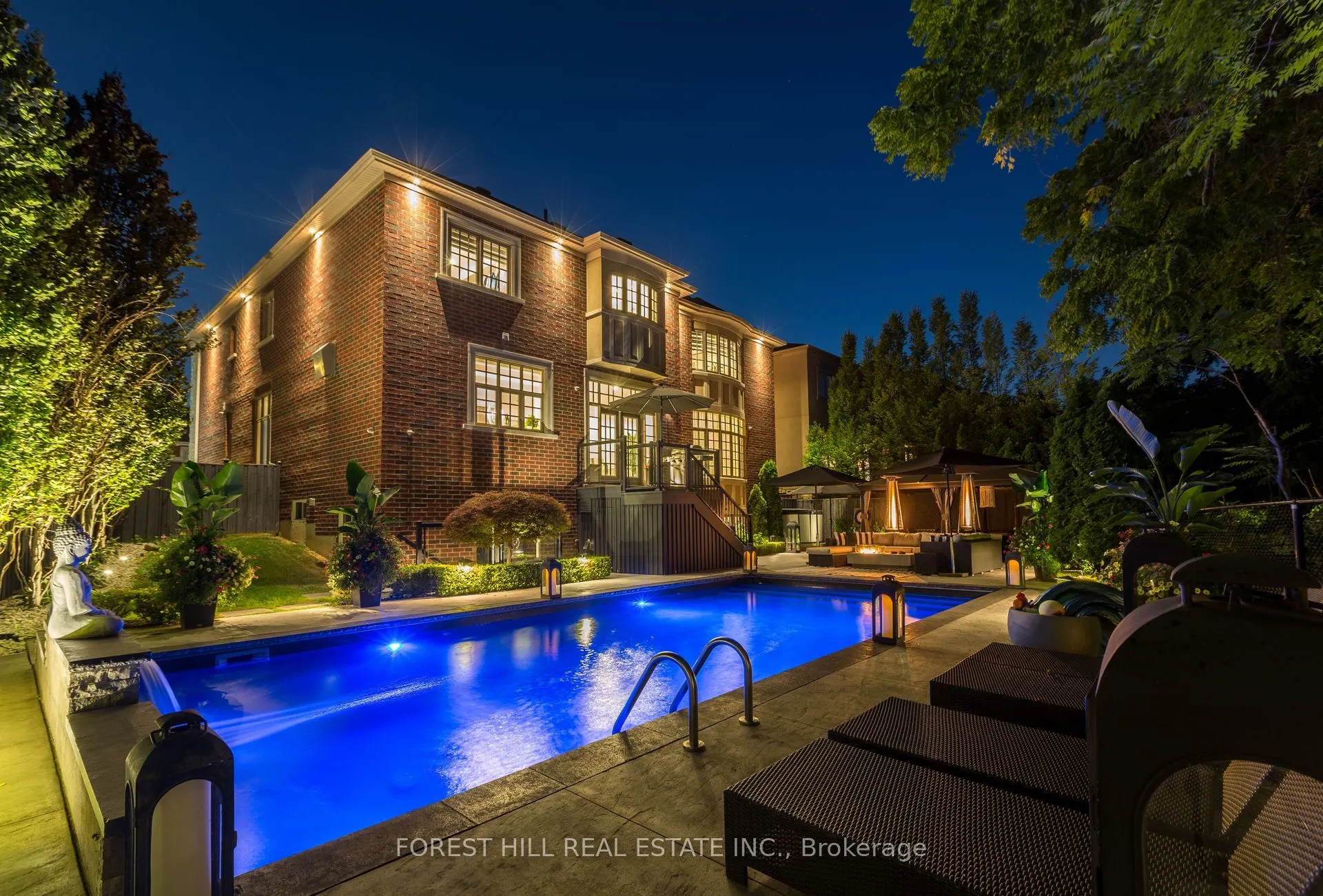 55 Woodvalley Crescent