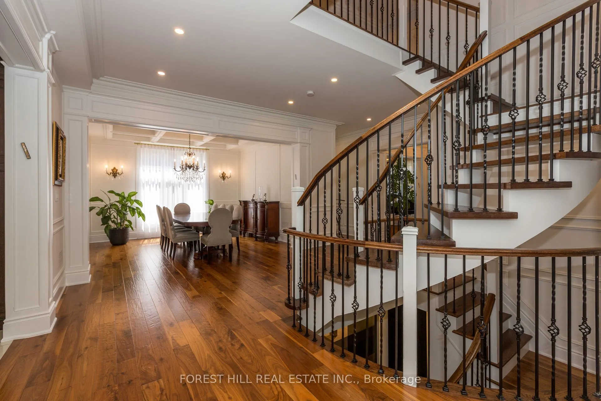 55 Woodvalley Crescent