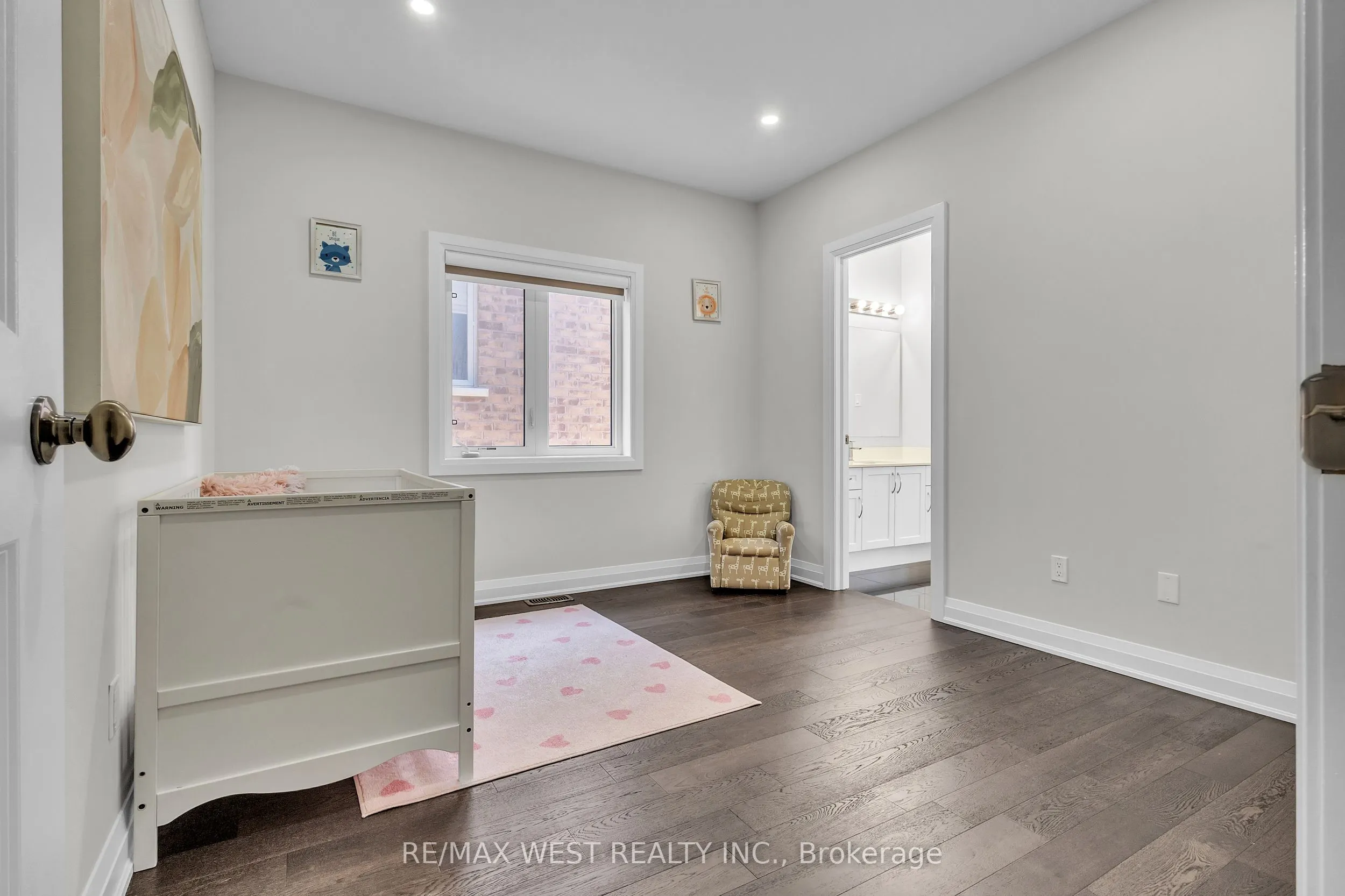 41 Pelee Avenue