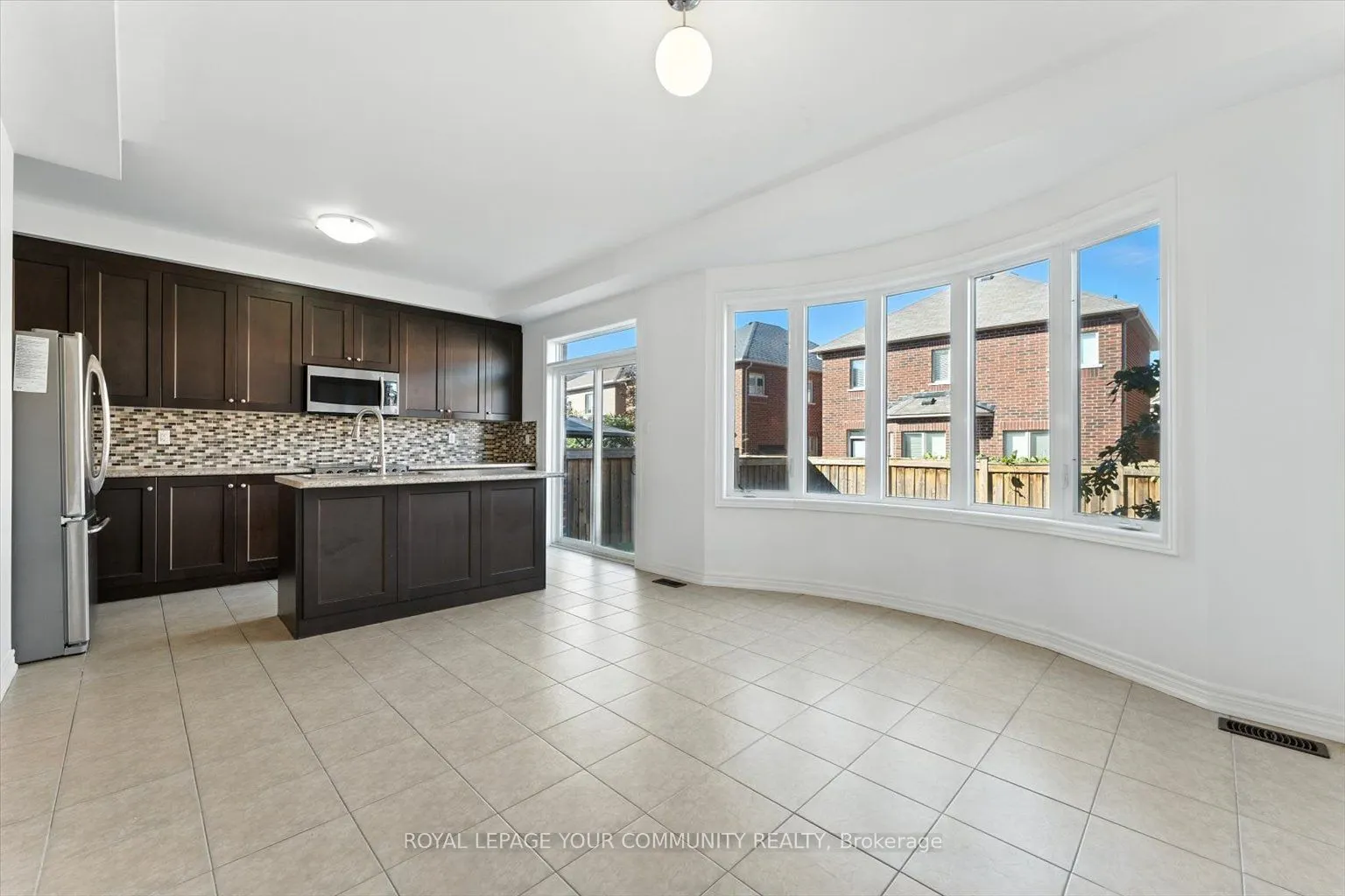 23 Lucida Court