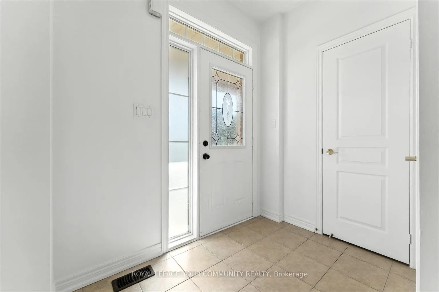 23 Lucida Court